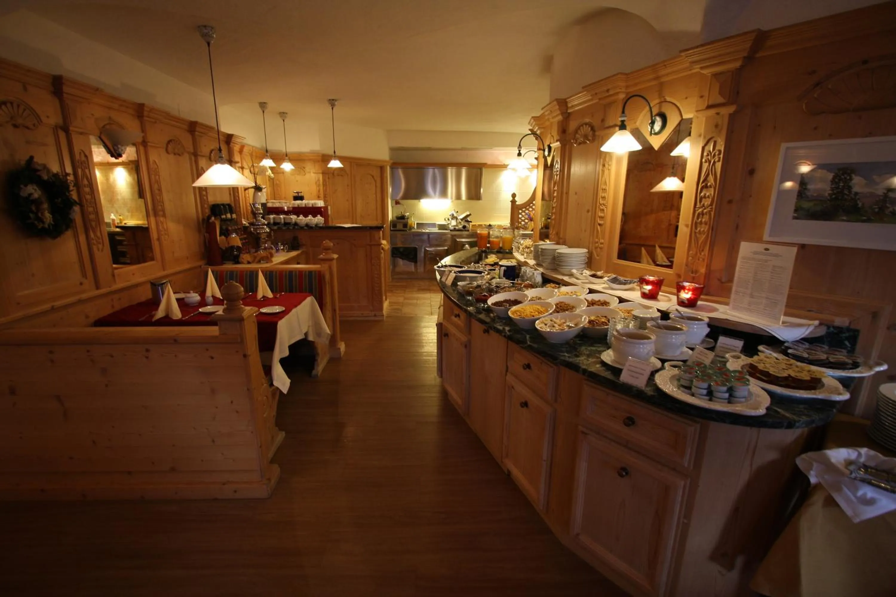 Food and drinks in Garni Criss