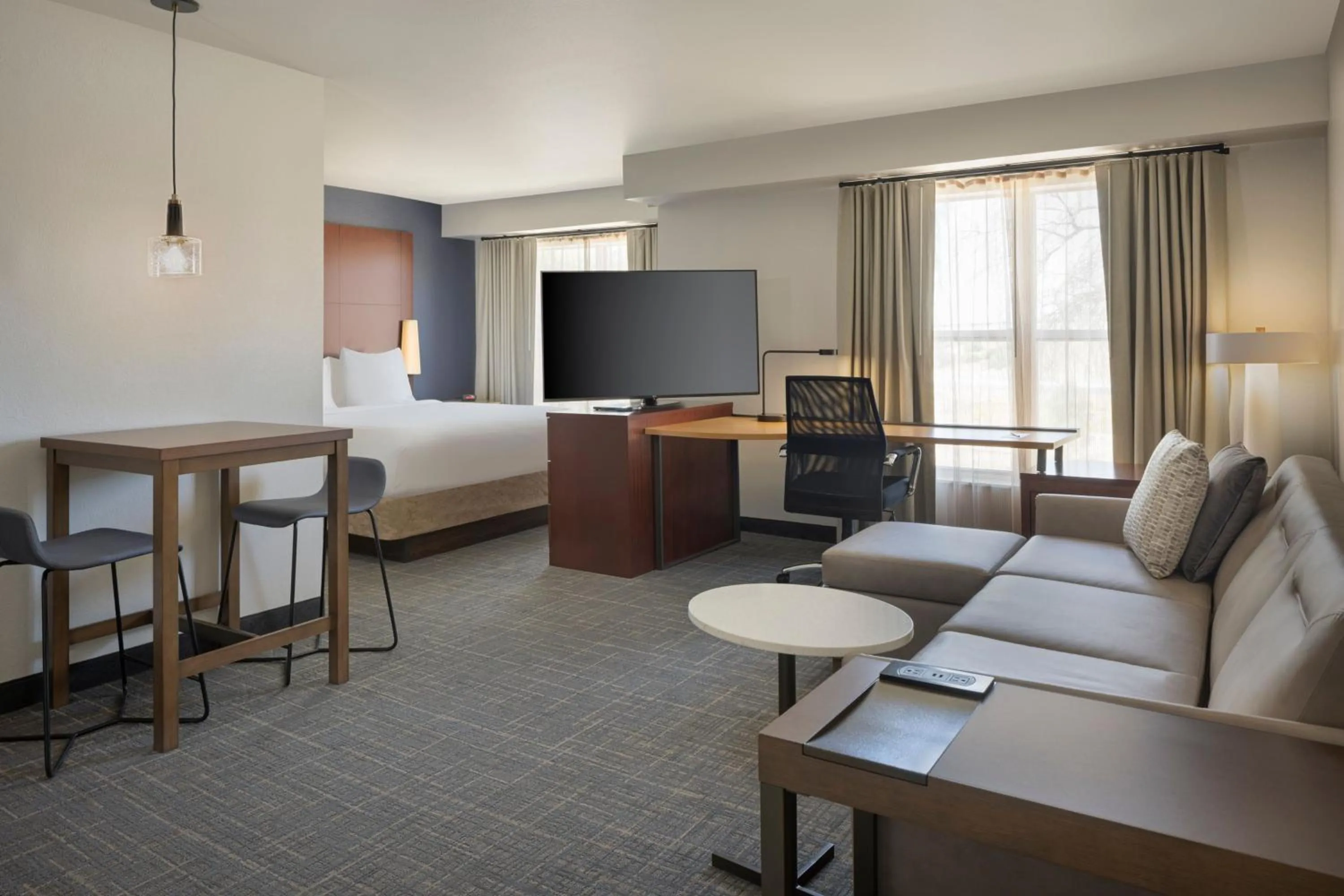 Photo of the whole room, Bed in Residence Inn Phoenix Glendale/ Peoria