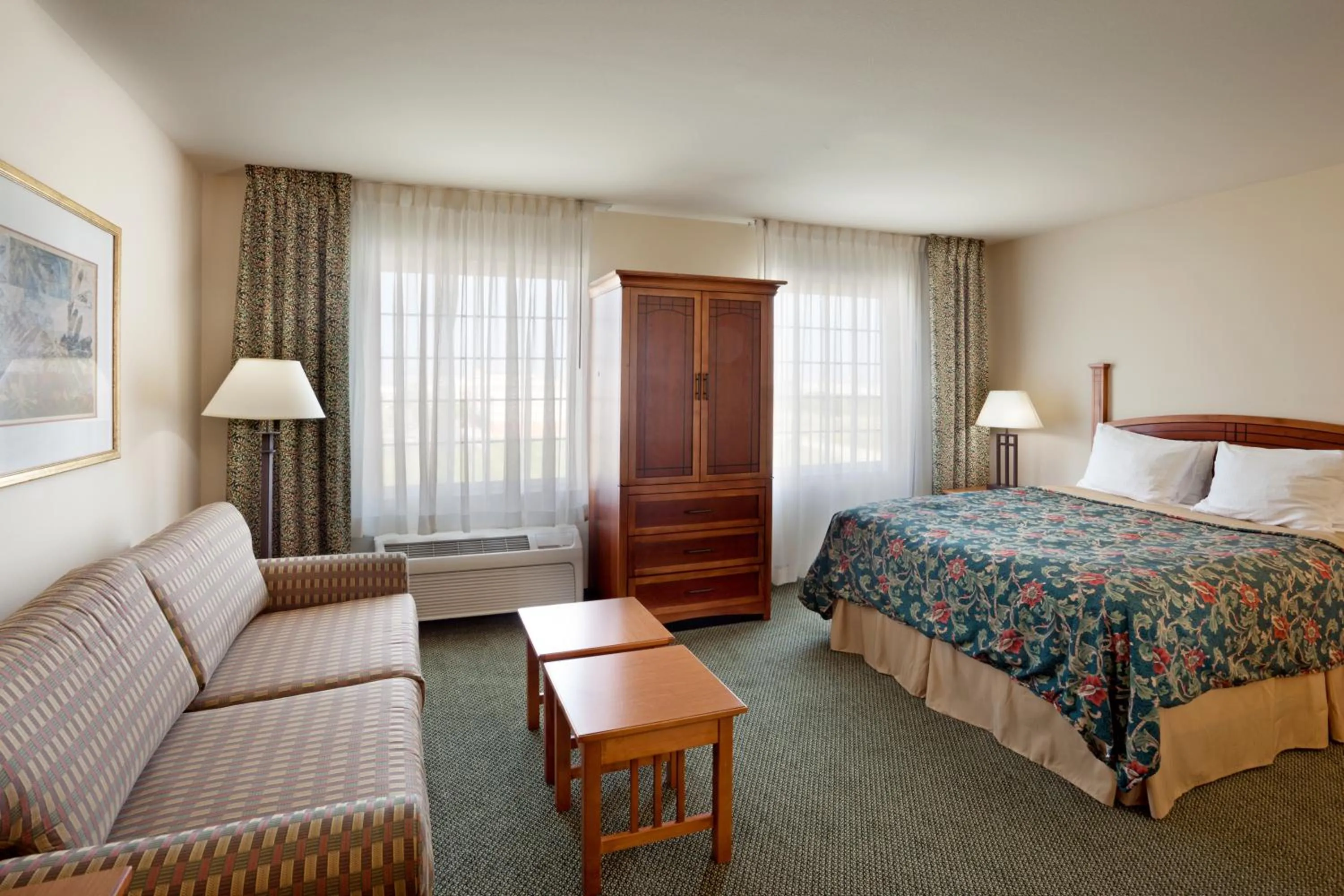 Bedroom, Bed in Staybridge Suites - Brownsville by IHG