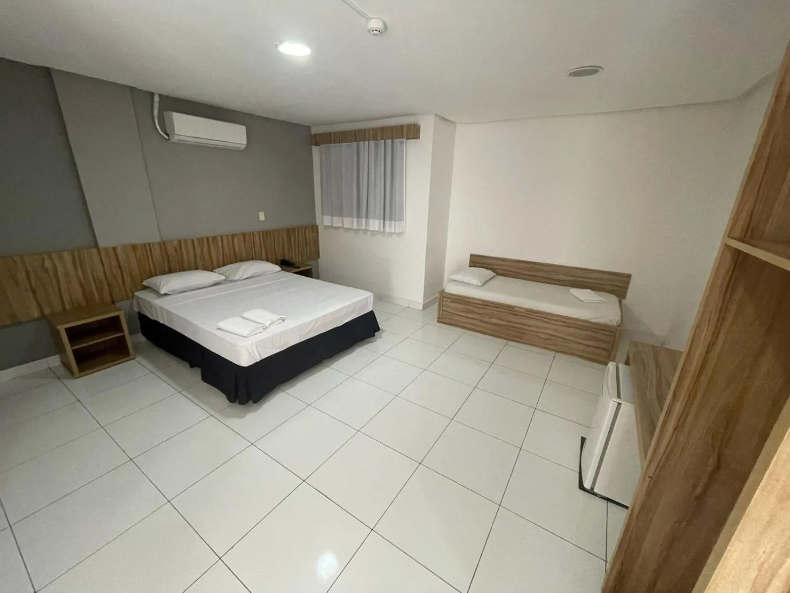 Bed in CR Hotel Bueno