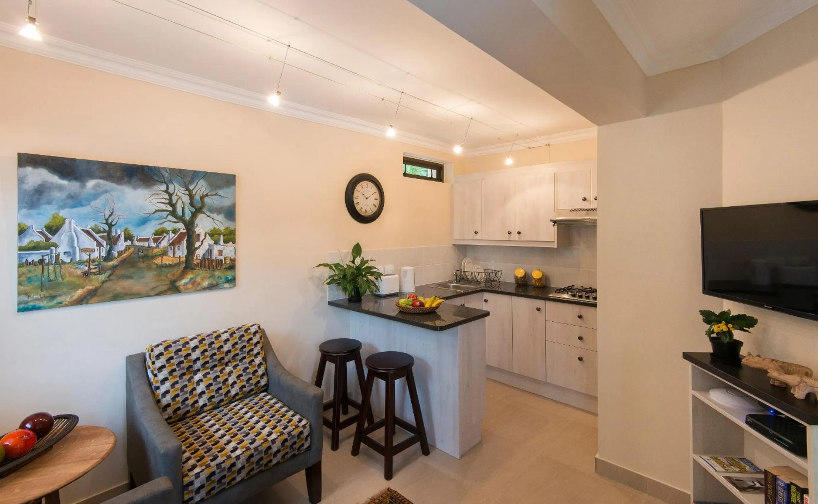 Kitchen or kitchenette in SomerZicht Guest House