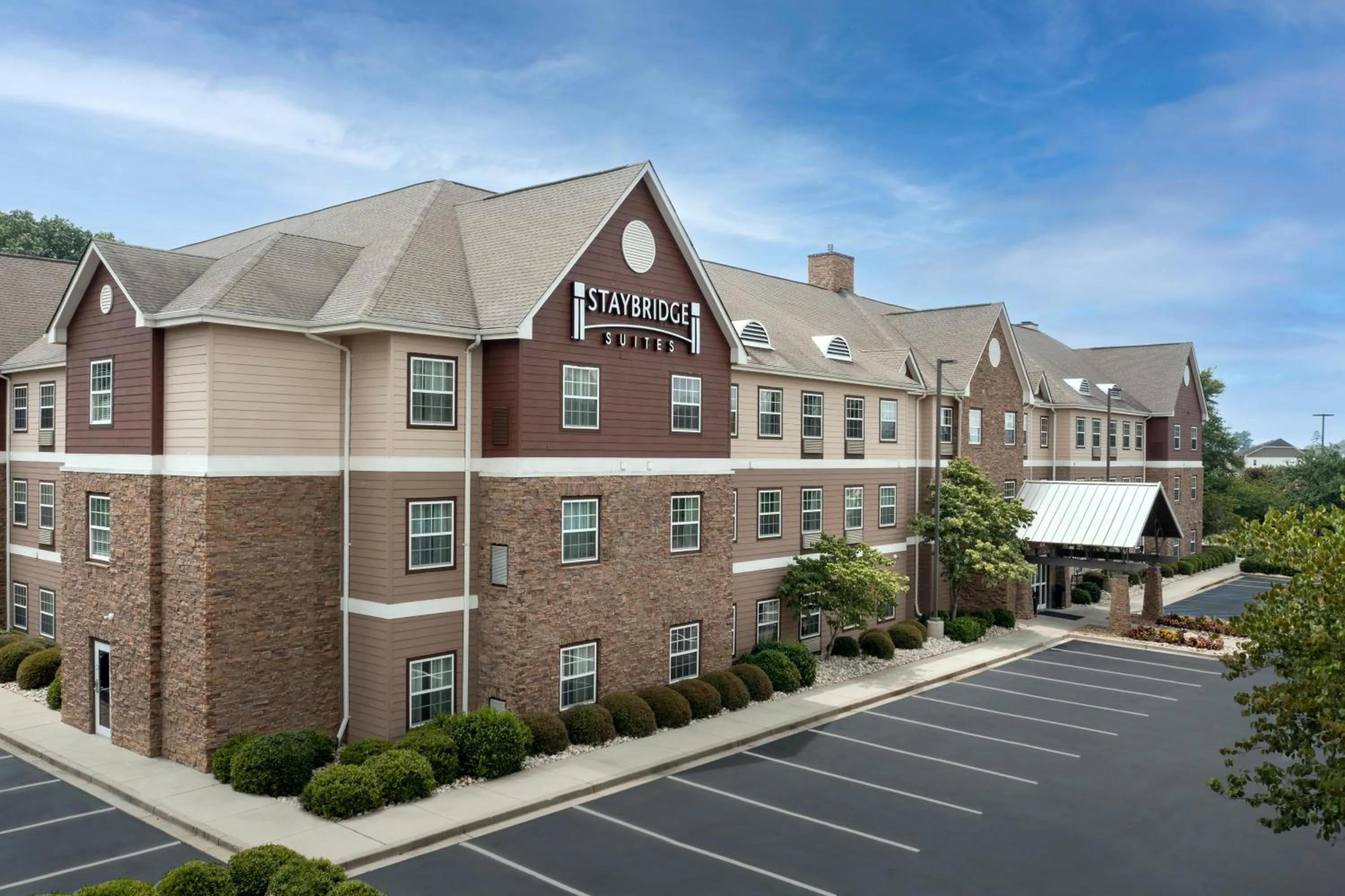 Property building in Staybridge Suites Greenville I-85 Woodruff Road by IHG