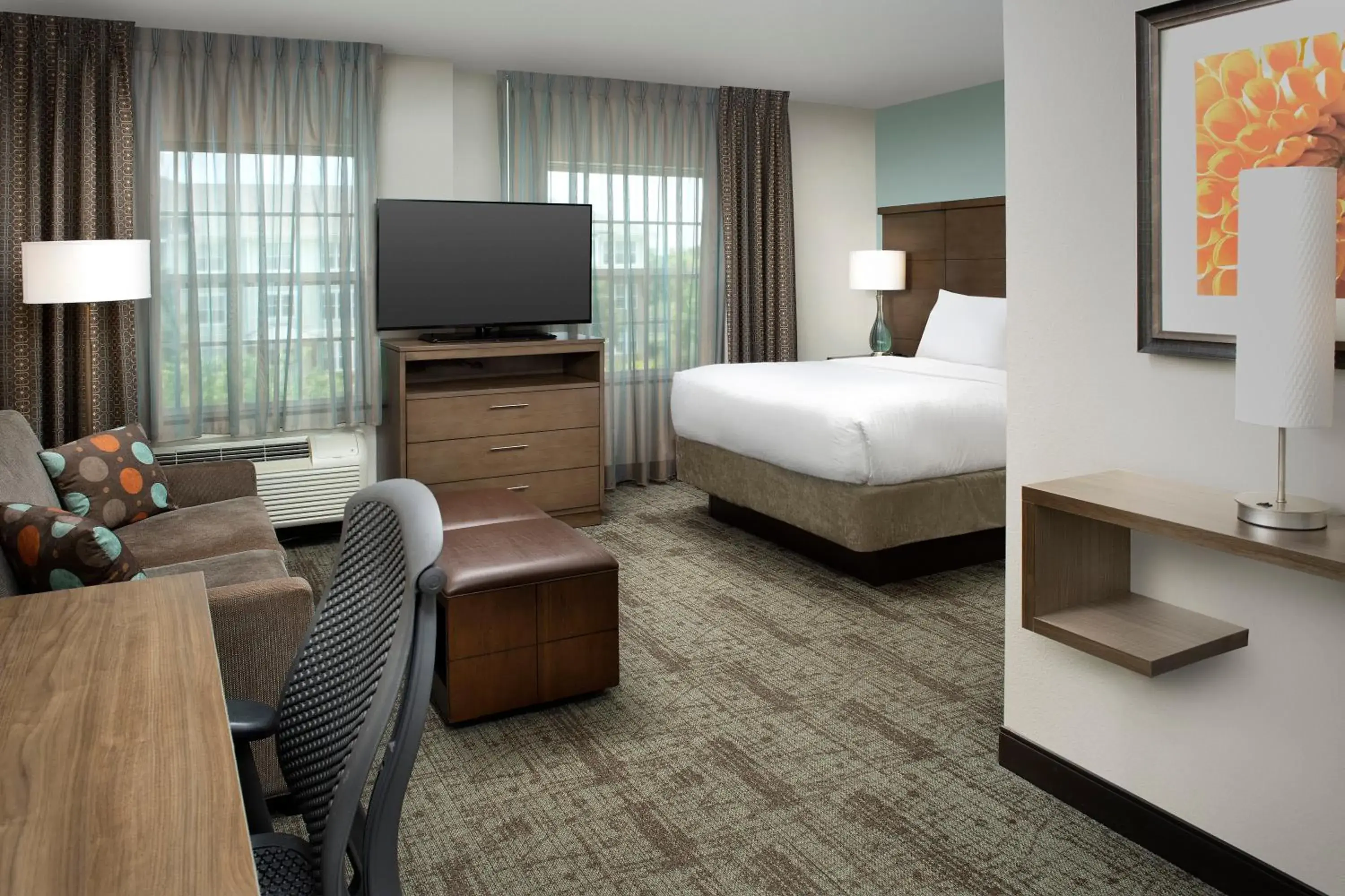 Studio Queen Suite in Staybridge Suites Greenville I-85 Woodruff Road by IHG Studio Queen Suite in Staybridge Suites Greenville I-85 Woodruff Road by IHG