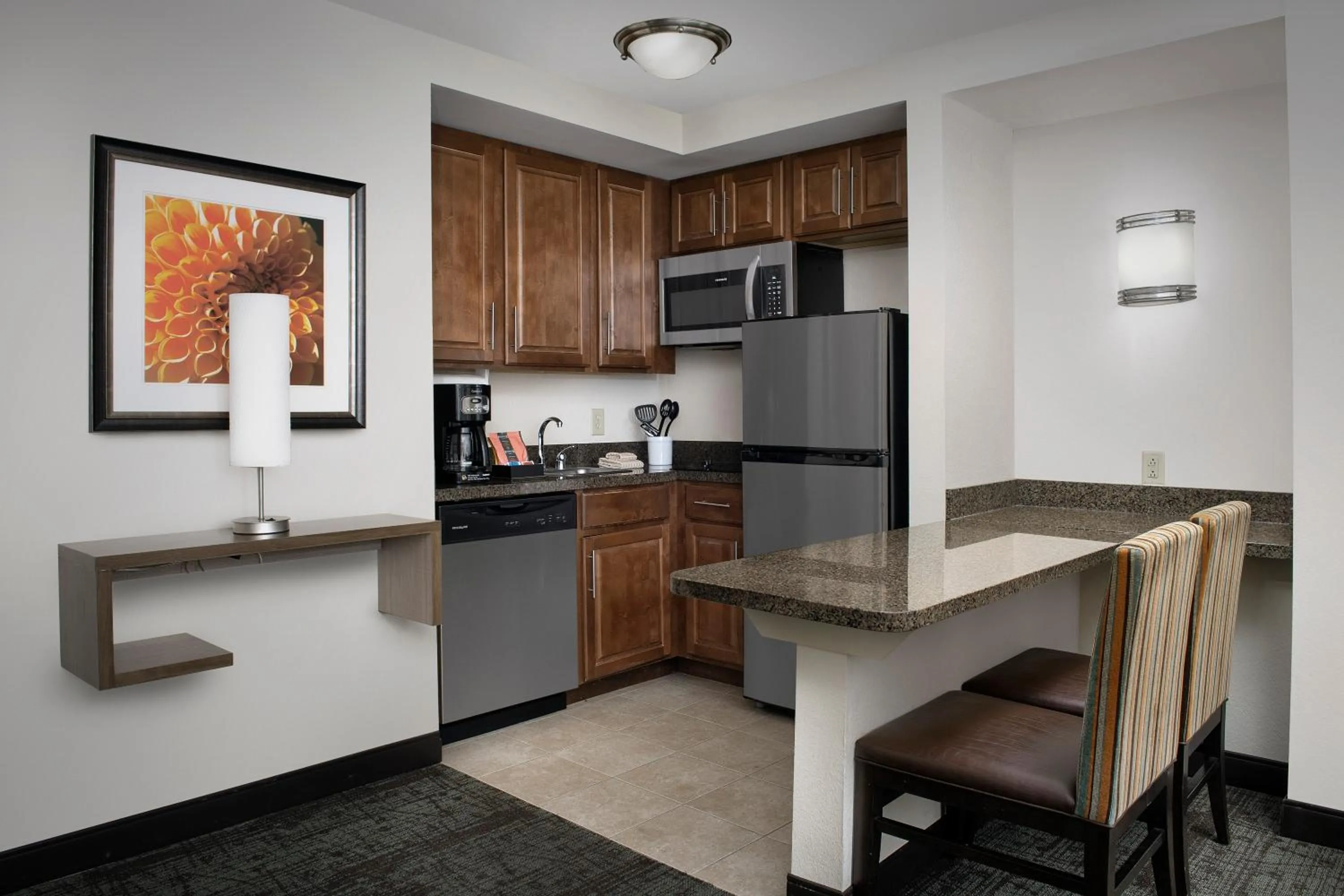 Kitchen or kitchenette in Staybridge Suites Greenville I-85 Woodruff Road by IHG