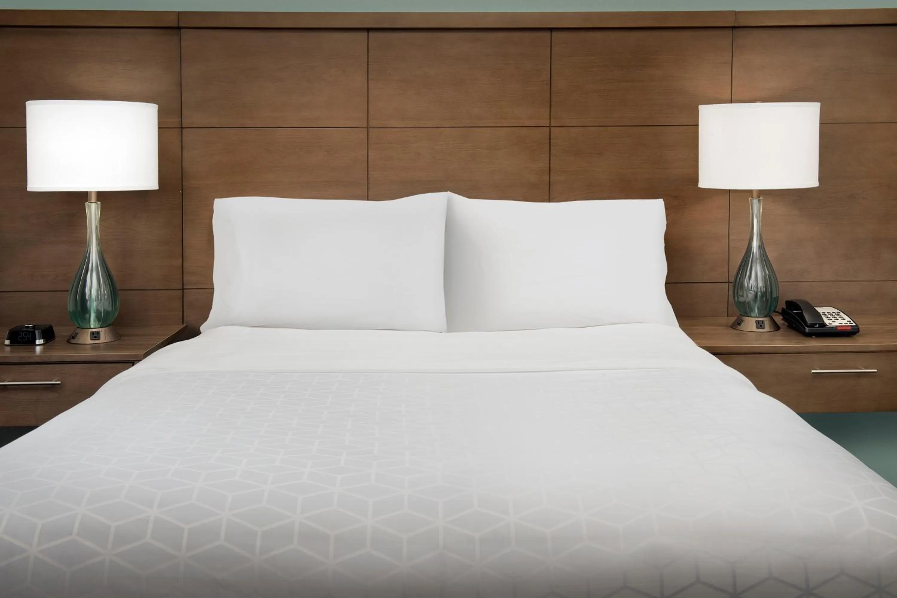 Bed in Staybridge Suites Greenville I-85 Woodruff Road by IHG