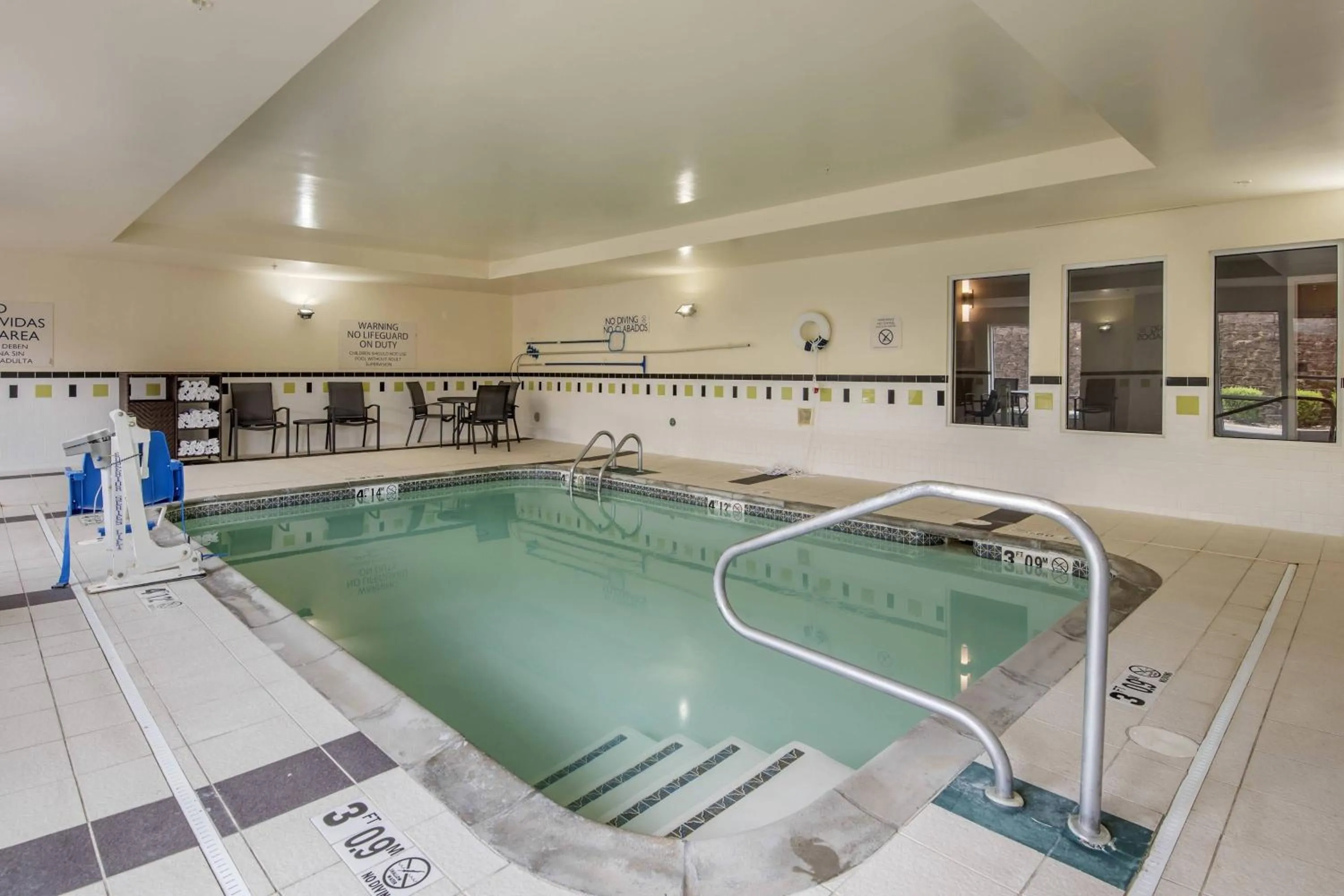 Swimming pool in Fairfield Inn & Suites by Marriott Texarkana