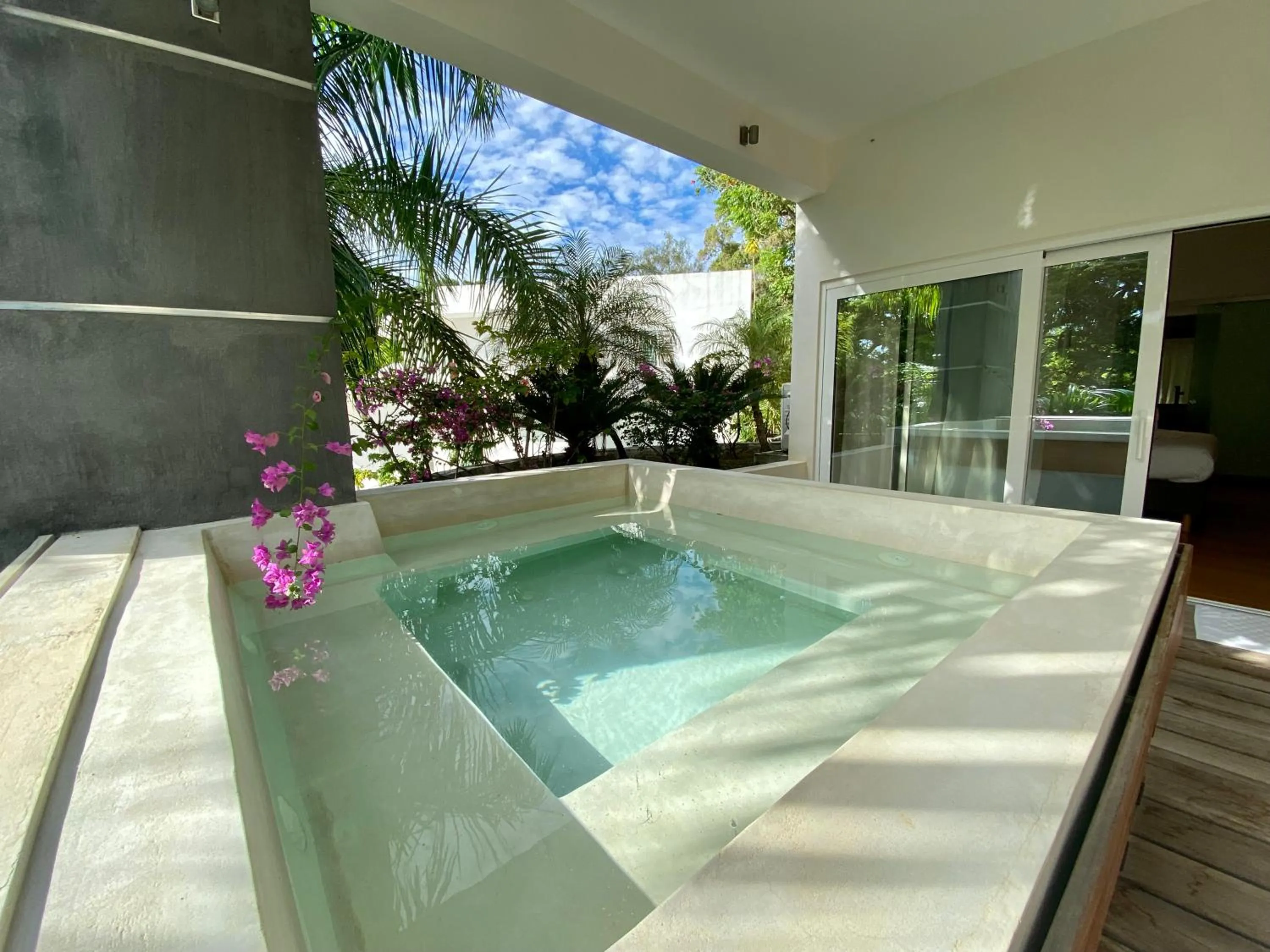 CASA-22 Luxury Boutique Hotel