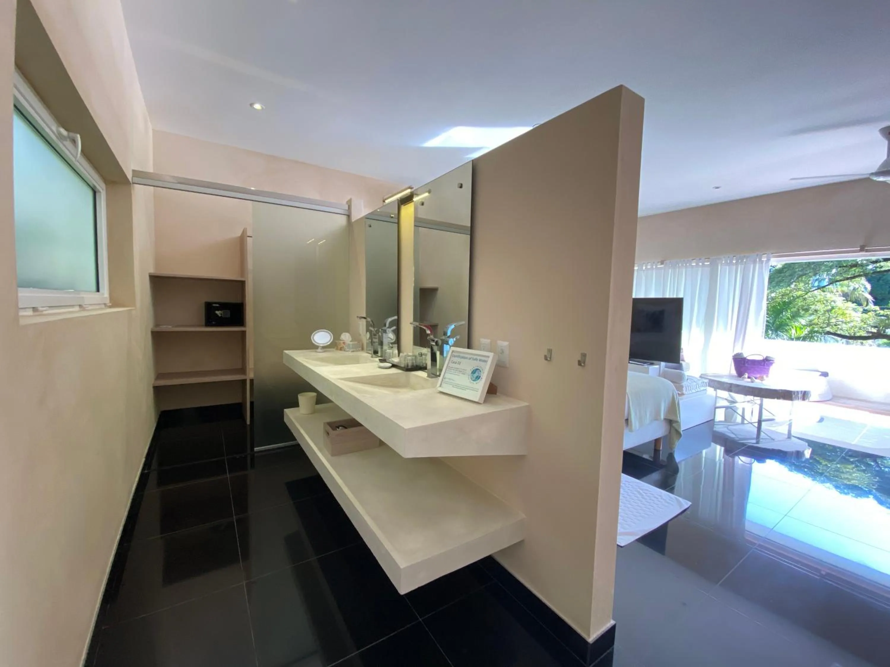 CASA-22 Luxury Boutique Hotel