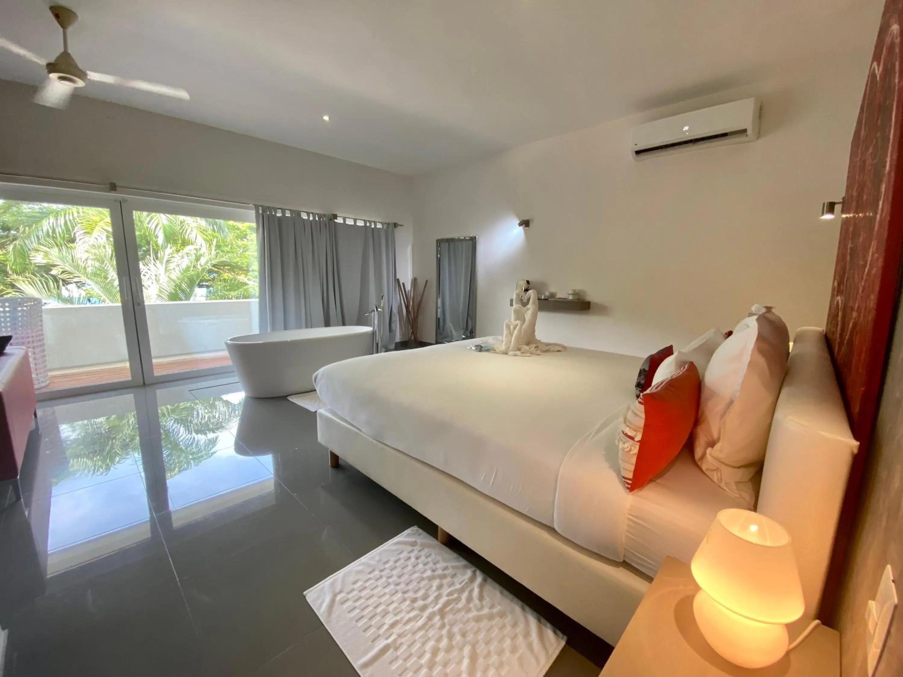 Bed in CASA-22 Luxury Boutique Hotel