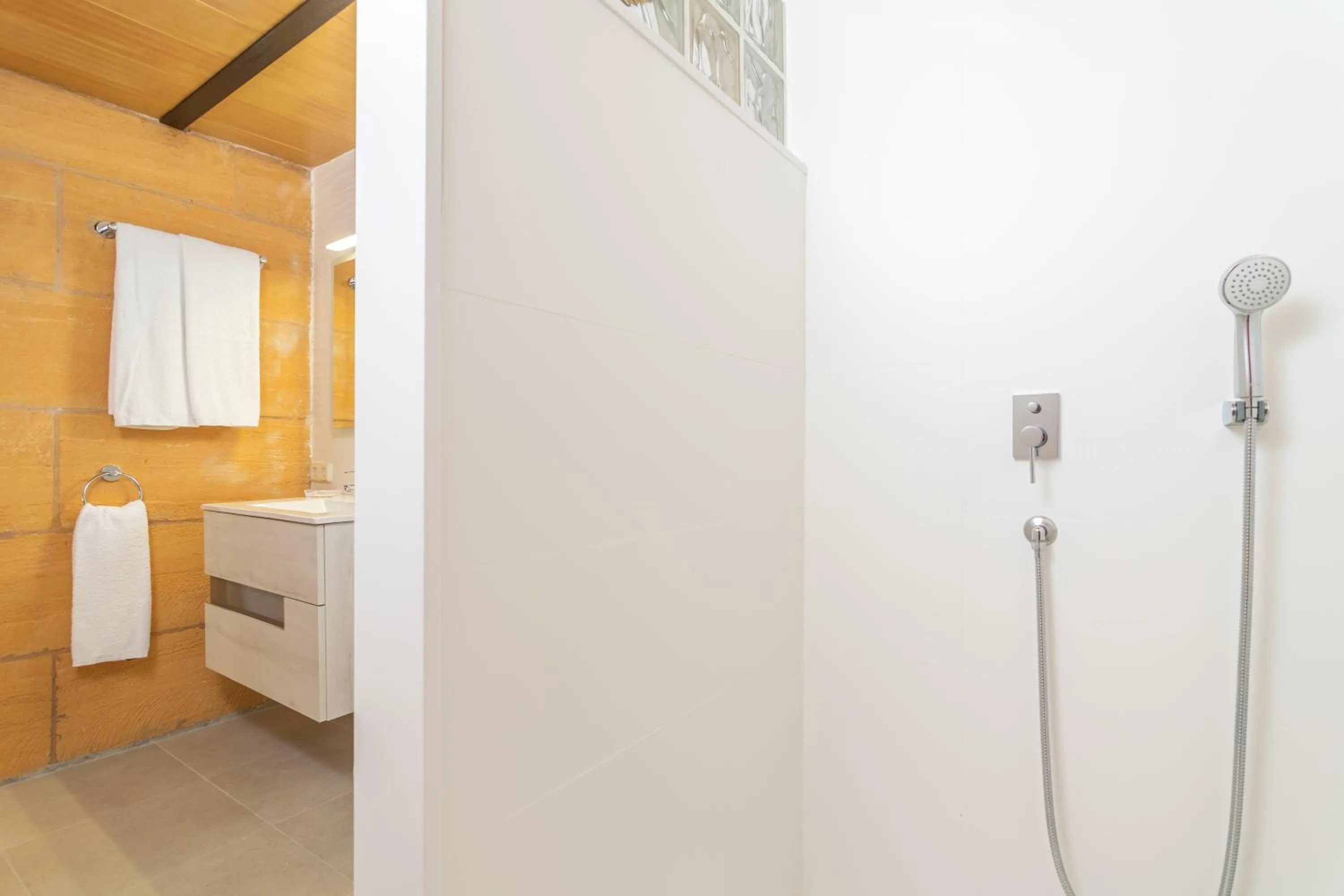 Bathroom in 3 C'an Boto