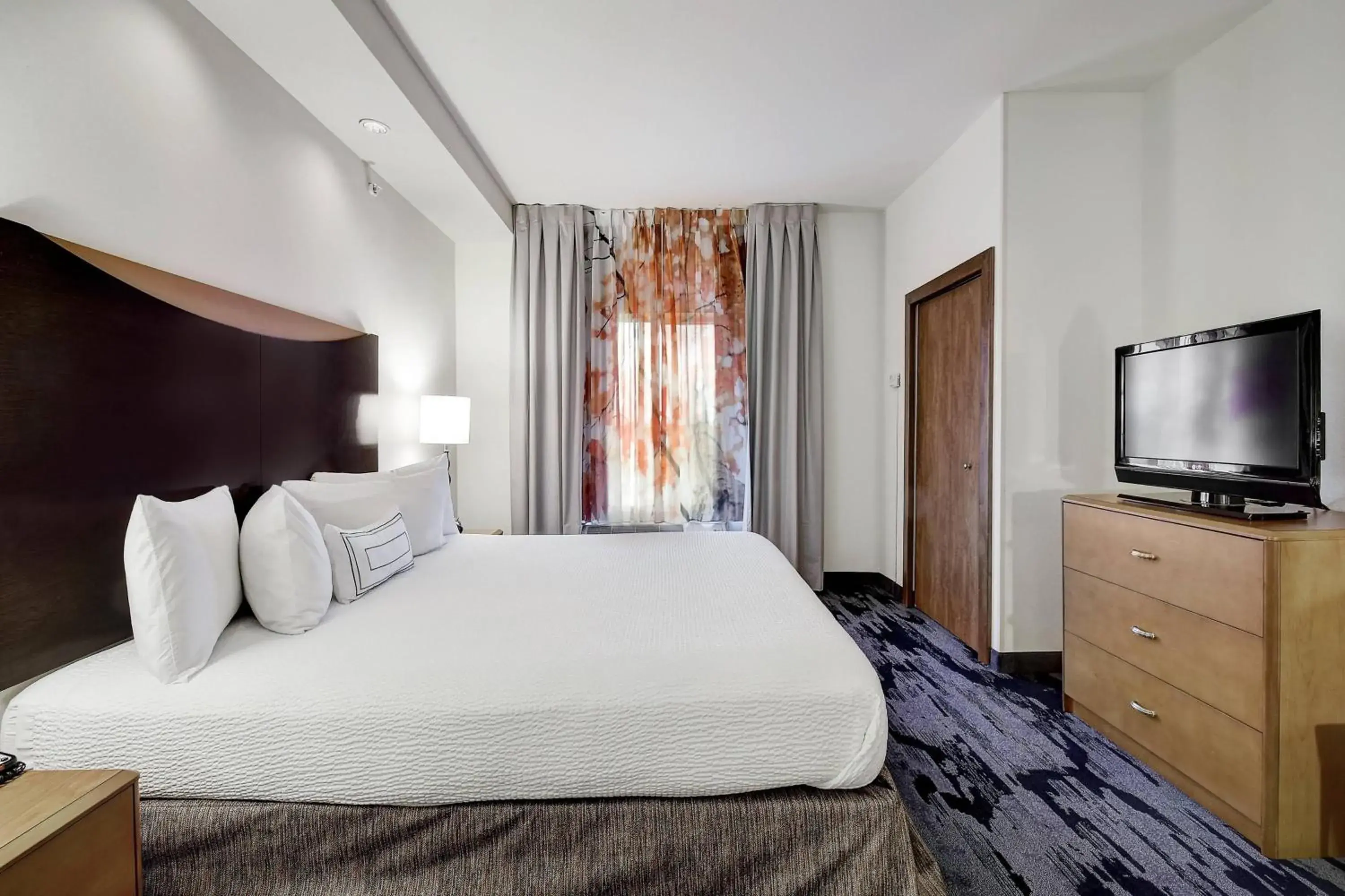King Room with Roll-in Shower - Mobility and Hearing Accessible in Fairfield Inn and Suites by Marriott San Antonio Boerne King Room with Roll-in Shower - Mobility and Hearing Accessible in Fairfield Inn and Suites by Marriott San Antonio Boerne