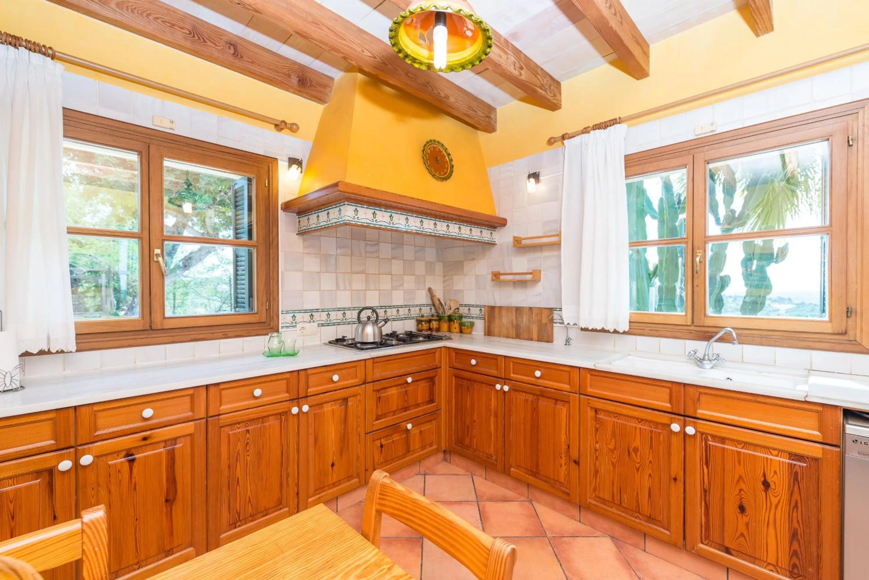 Kitchen or kitchenette in Es Pinar