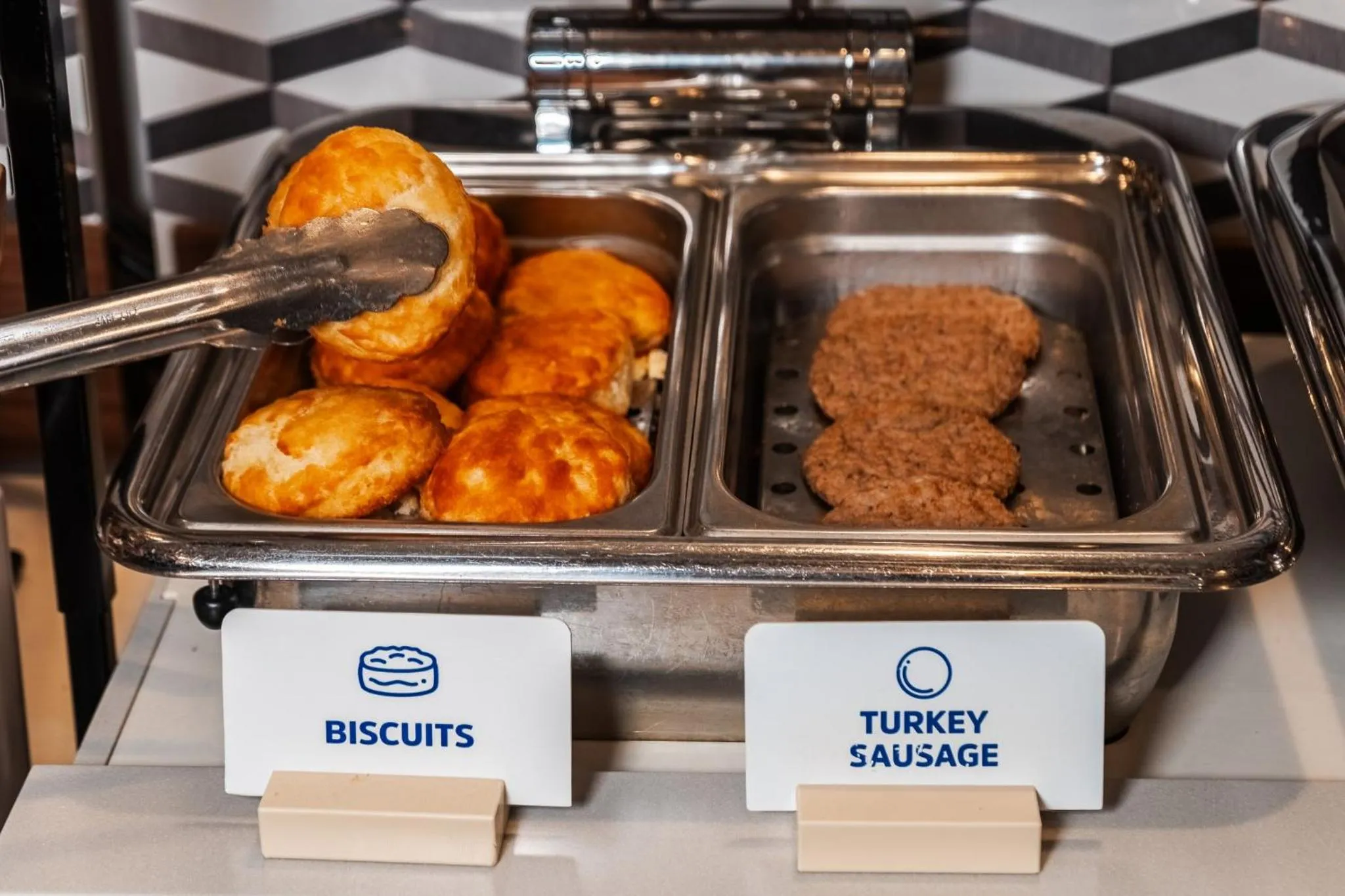 Buffet breakfast in Holiday Inn Express Maspeth by IHG