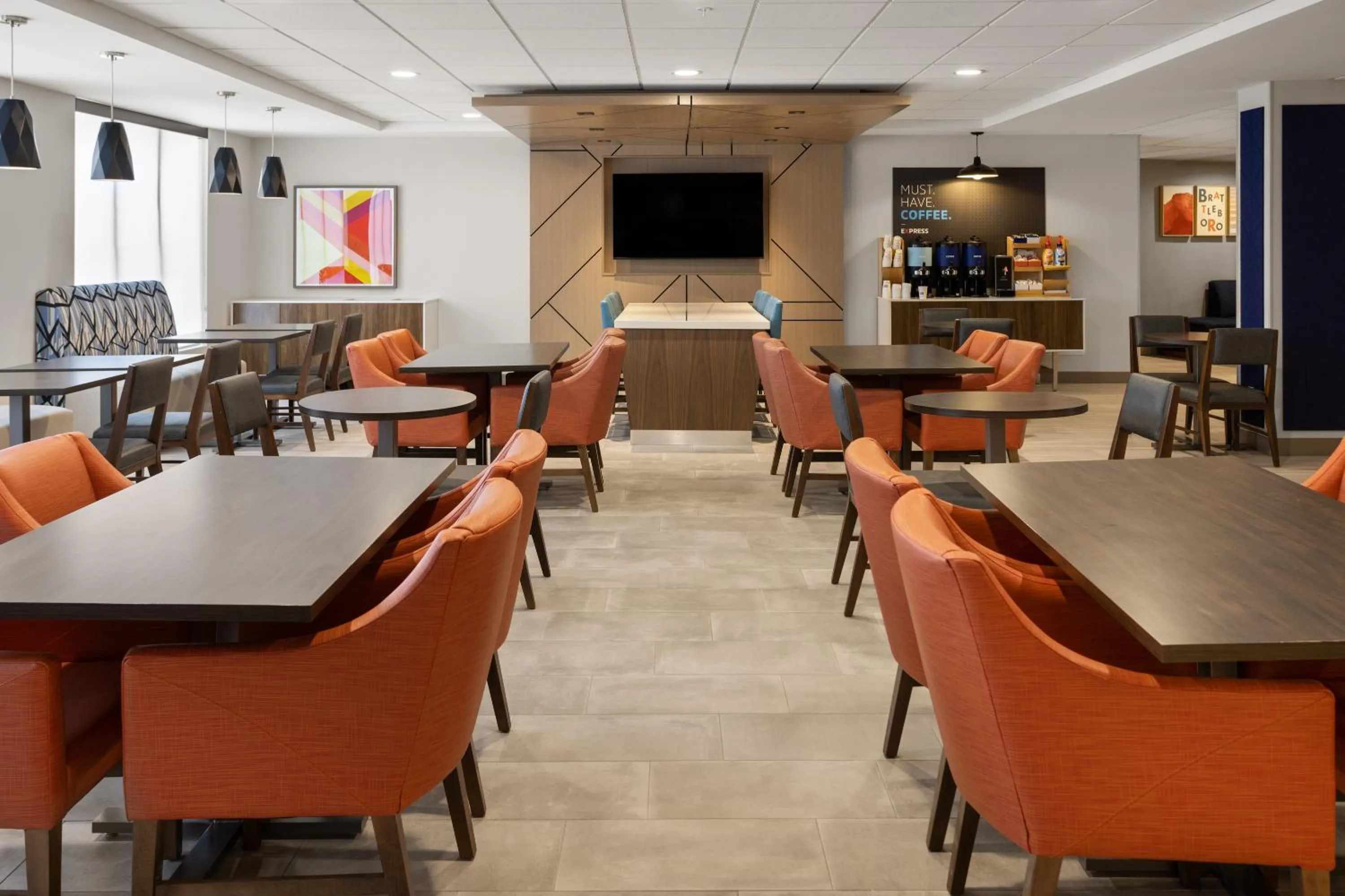 Breakfast in Holiday Inn Express Hotel & Suites Brattleboro by IHG