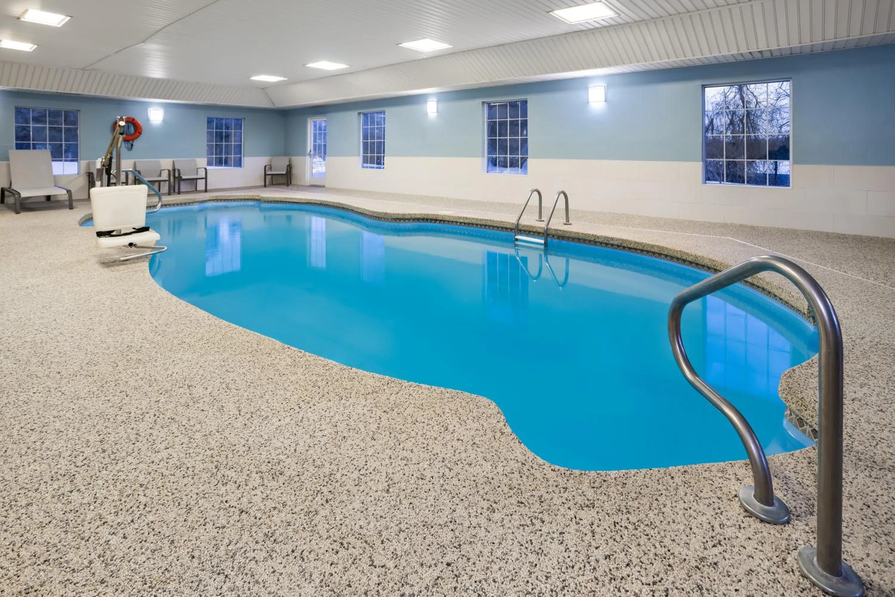 Swimming pool in Holiday Inn Express Hotel & Suites Brattleboro by IHG