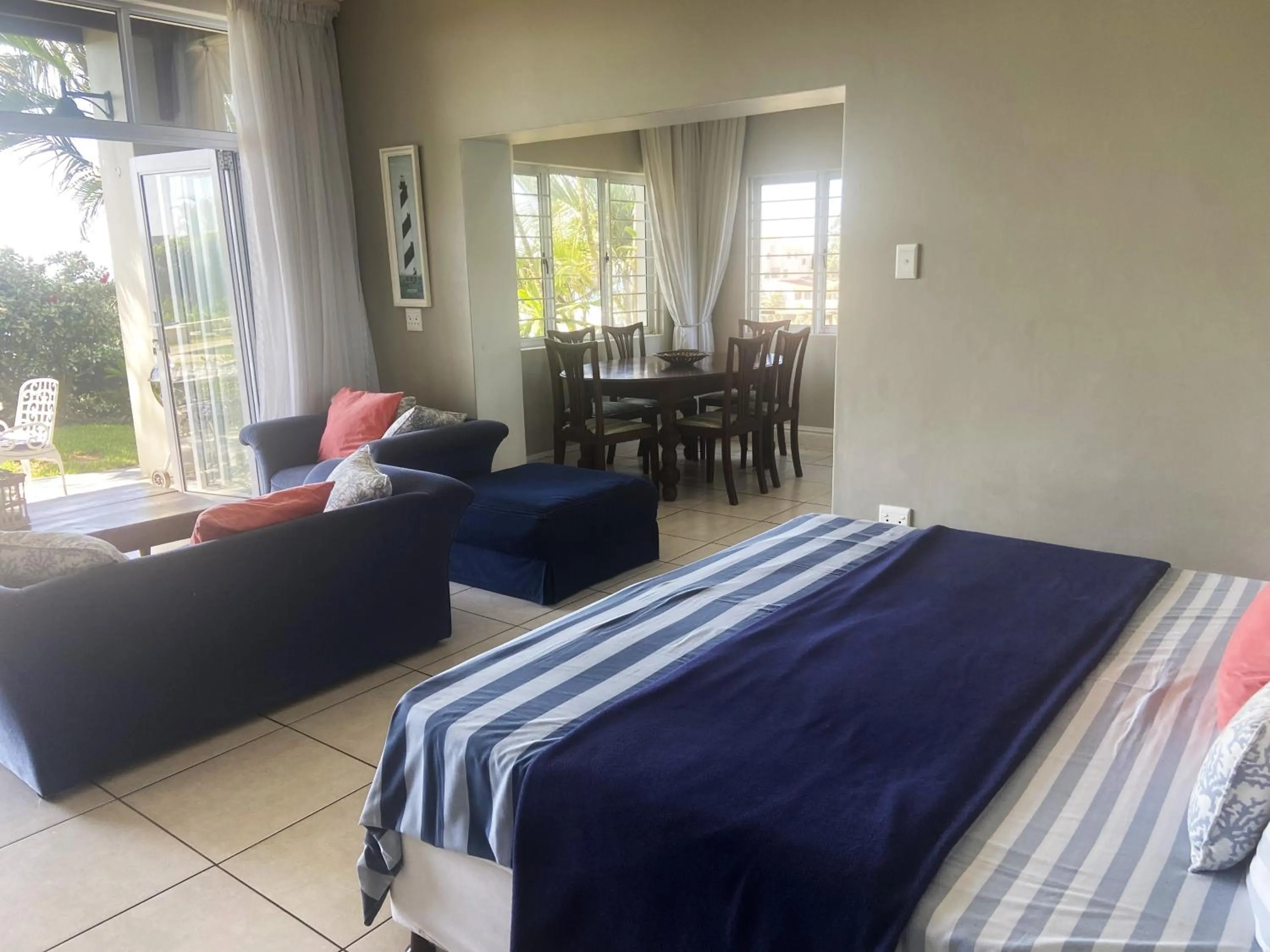 Photo of the whole room, Bed in Shaka's Seat Guesthouse