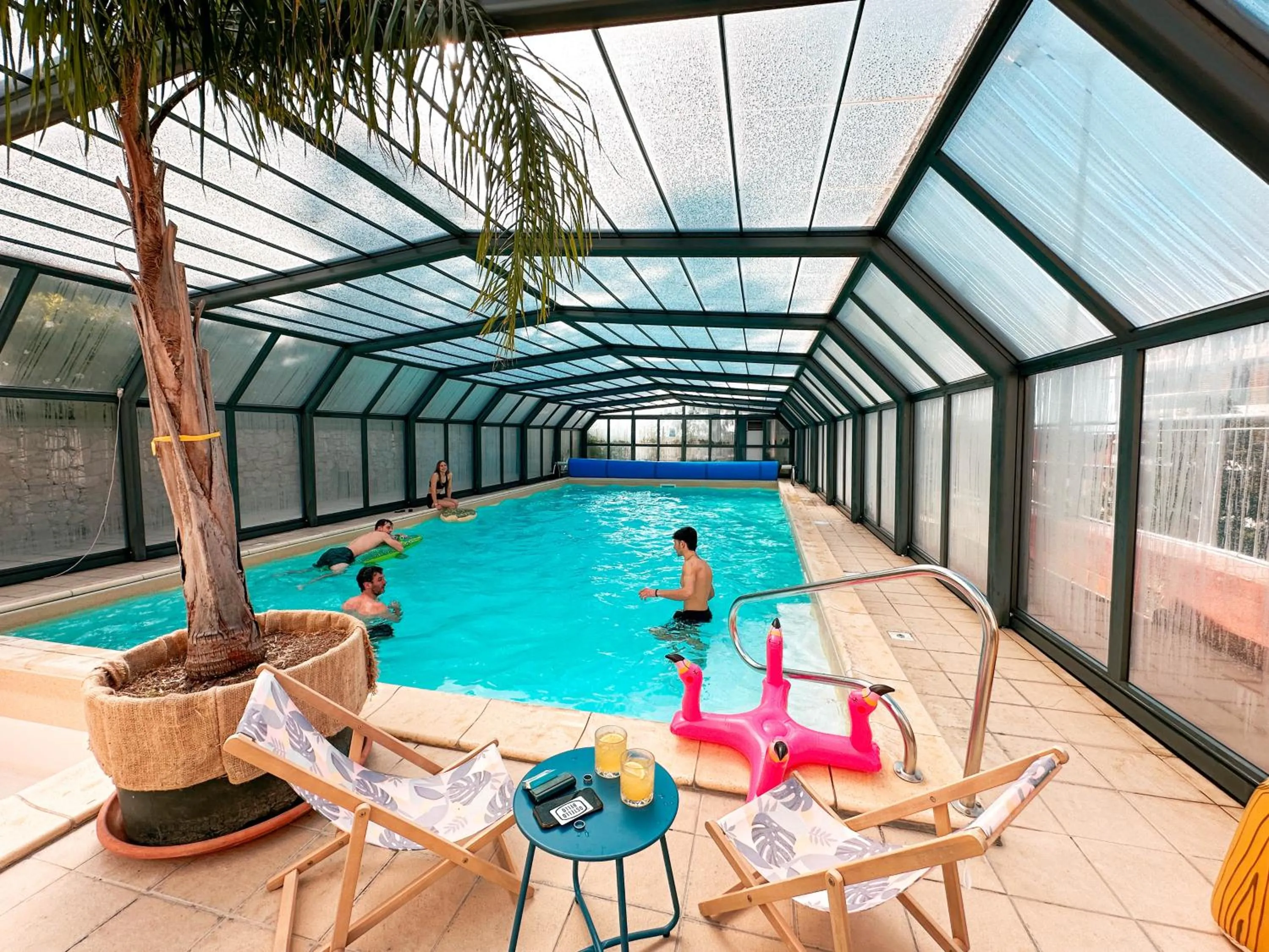 Swimming pool in Hotel Bello by Ostello Bello