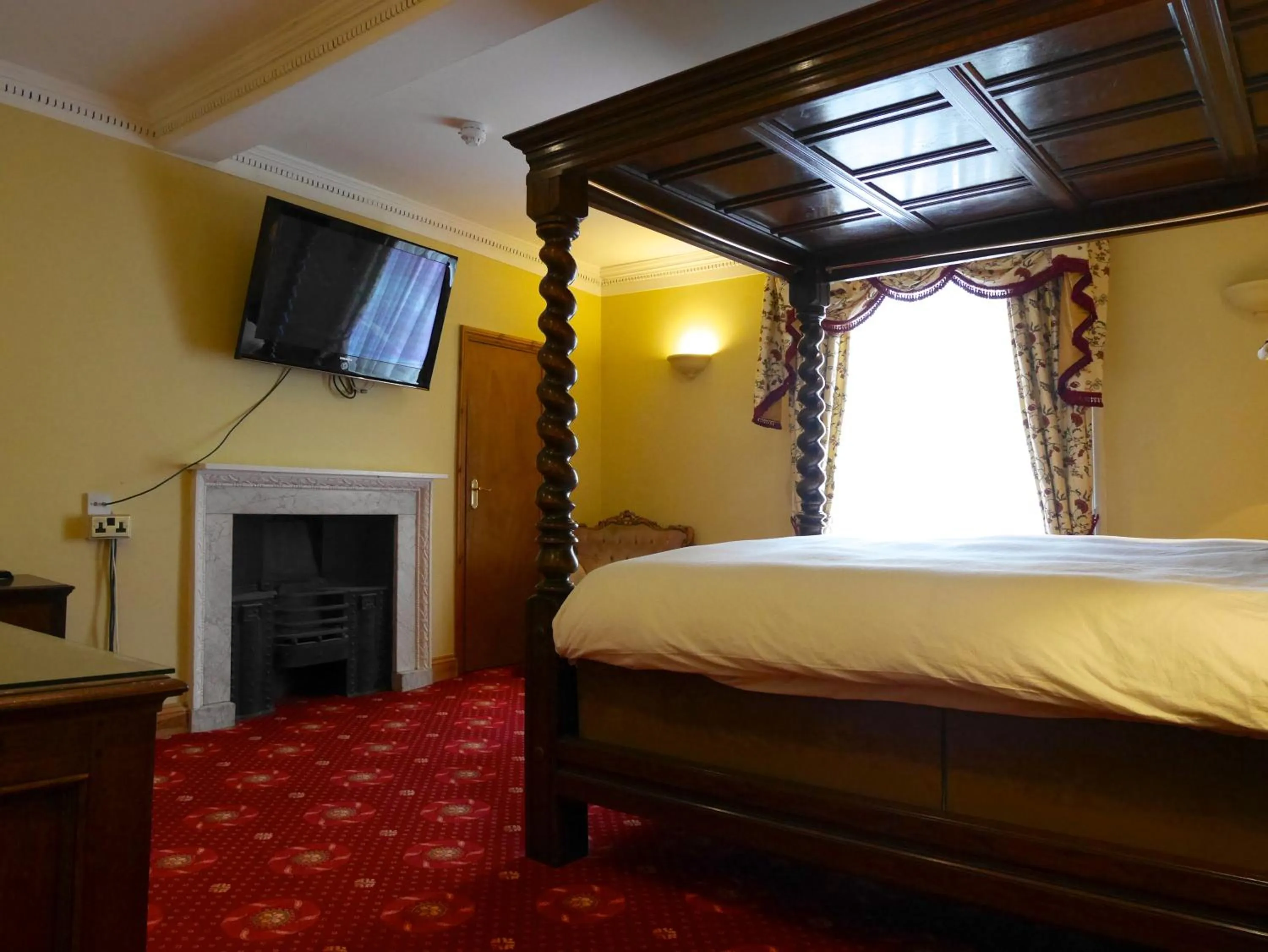 Bedroom, Bed in Villare Hitchin Town Centre