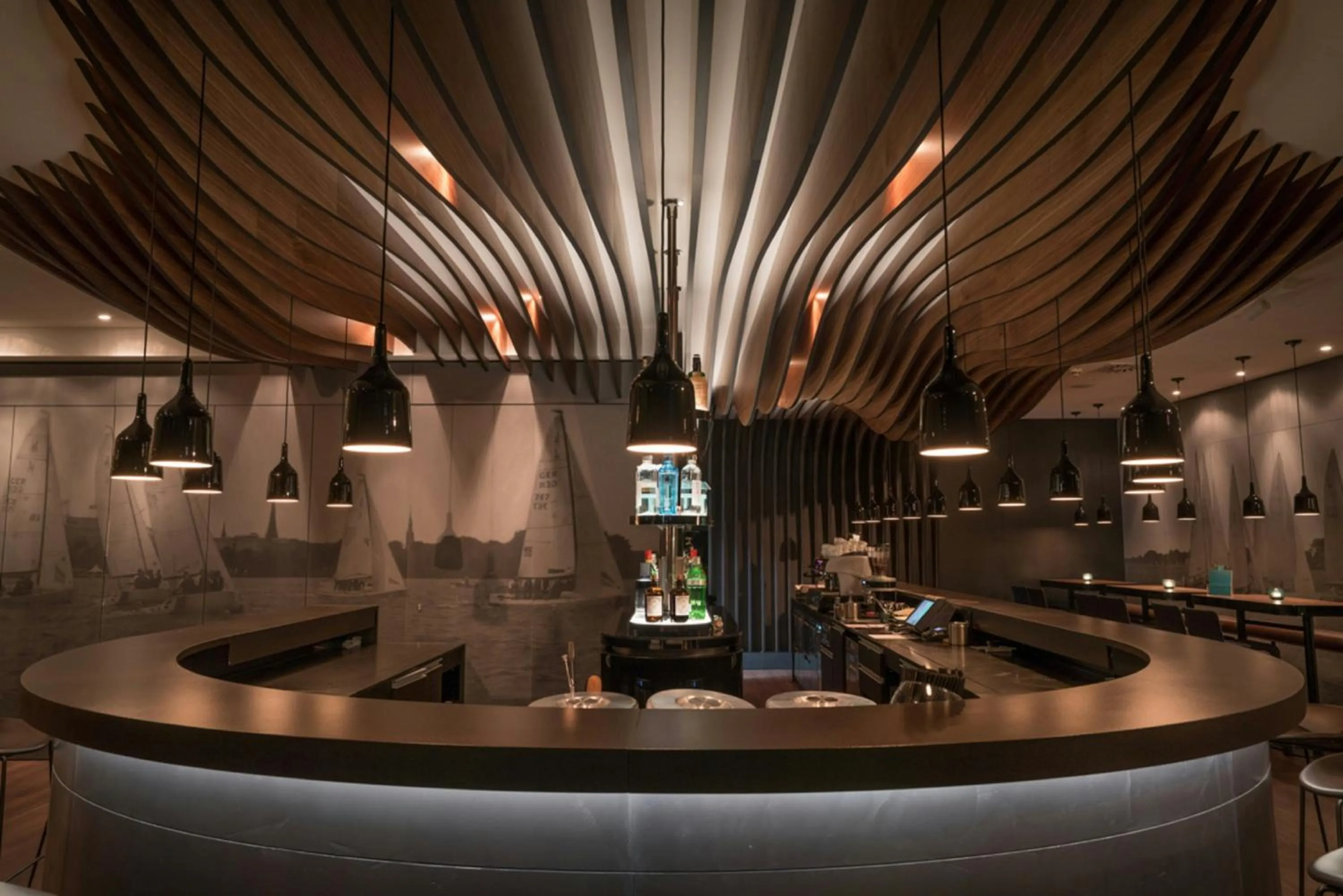 Lounge or bar in Motel One Hamburg-Alster