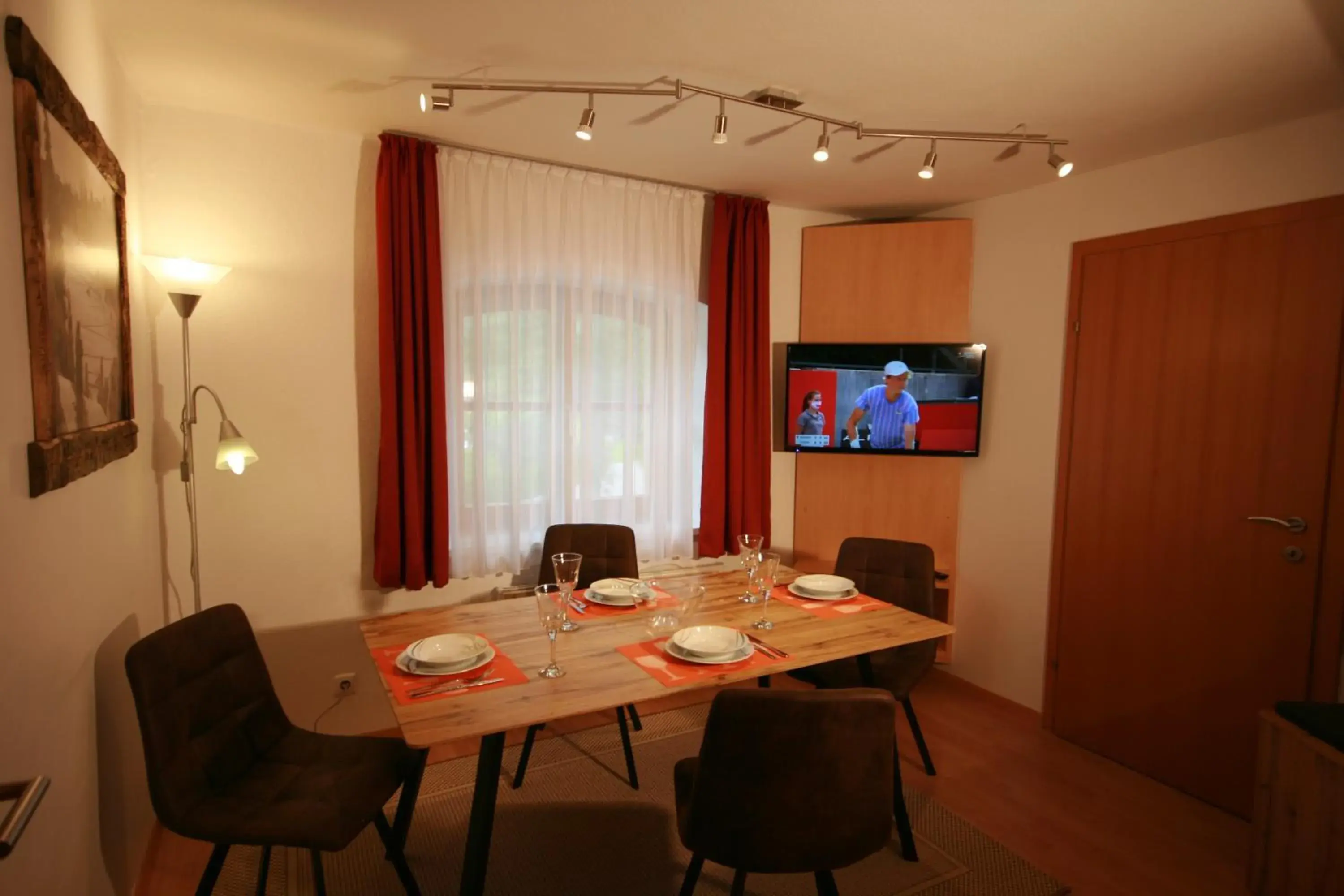 Two-Bedroom Apartment in Familienappartements Eder - Free entry to Tauern SPA Kaprun included Two-Bedroom Apartment in Familienappartements Eder - Free entry to Tauern SPA Kaprun included