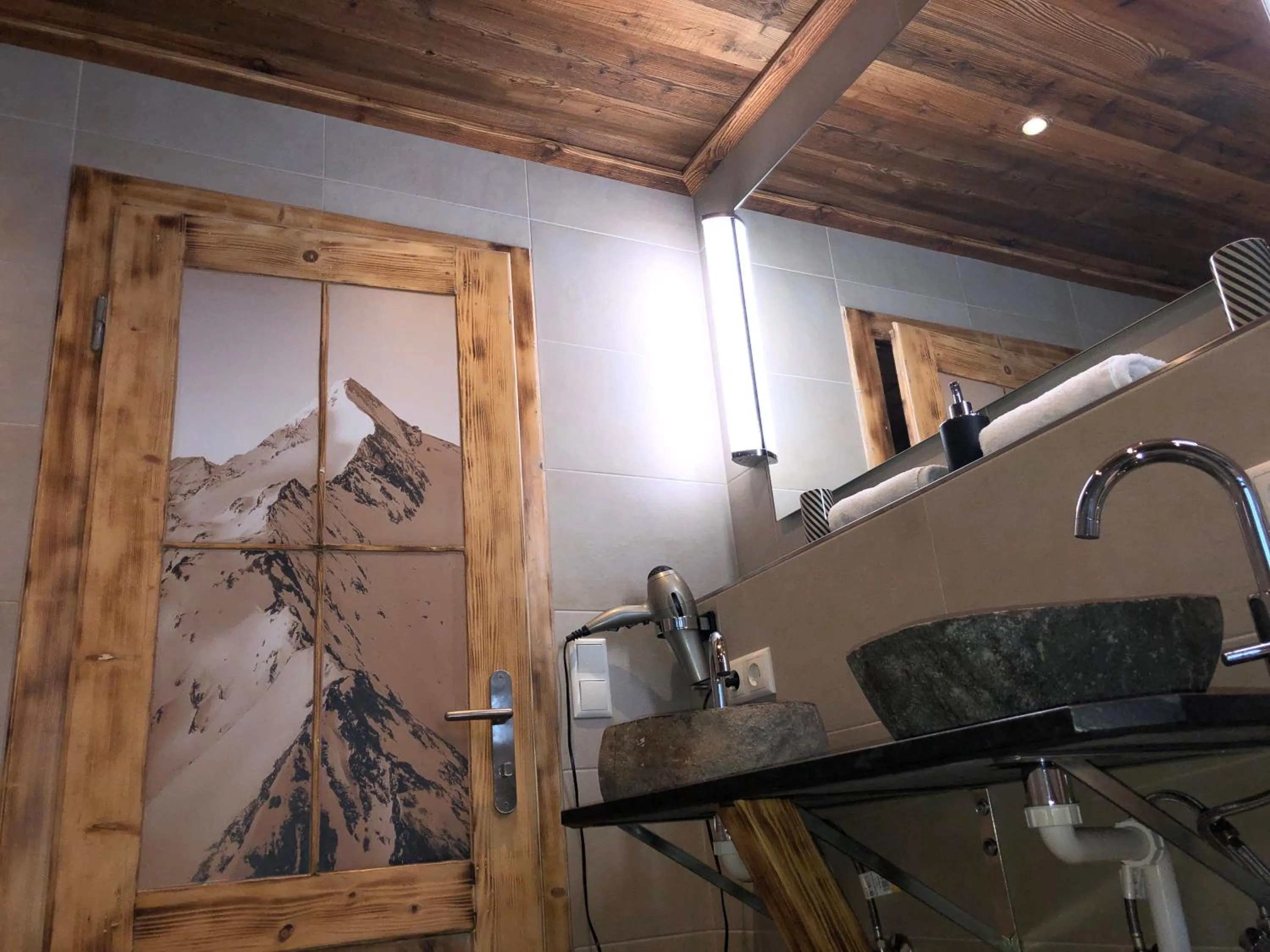 Bathroom in Familienappartements Eder - Free entry to Tauern SPA Kaprun included