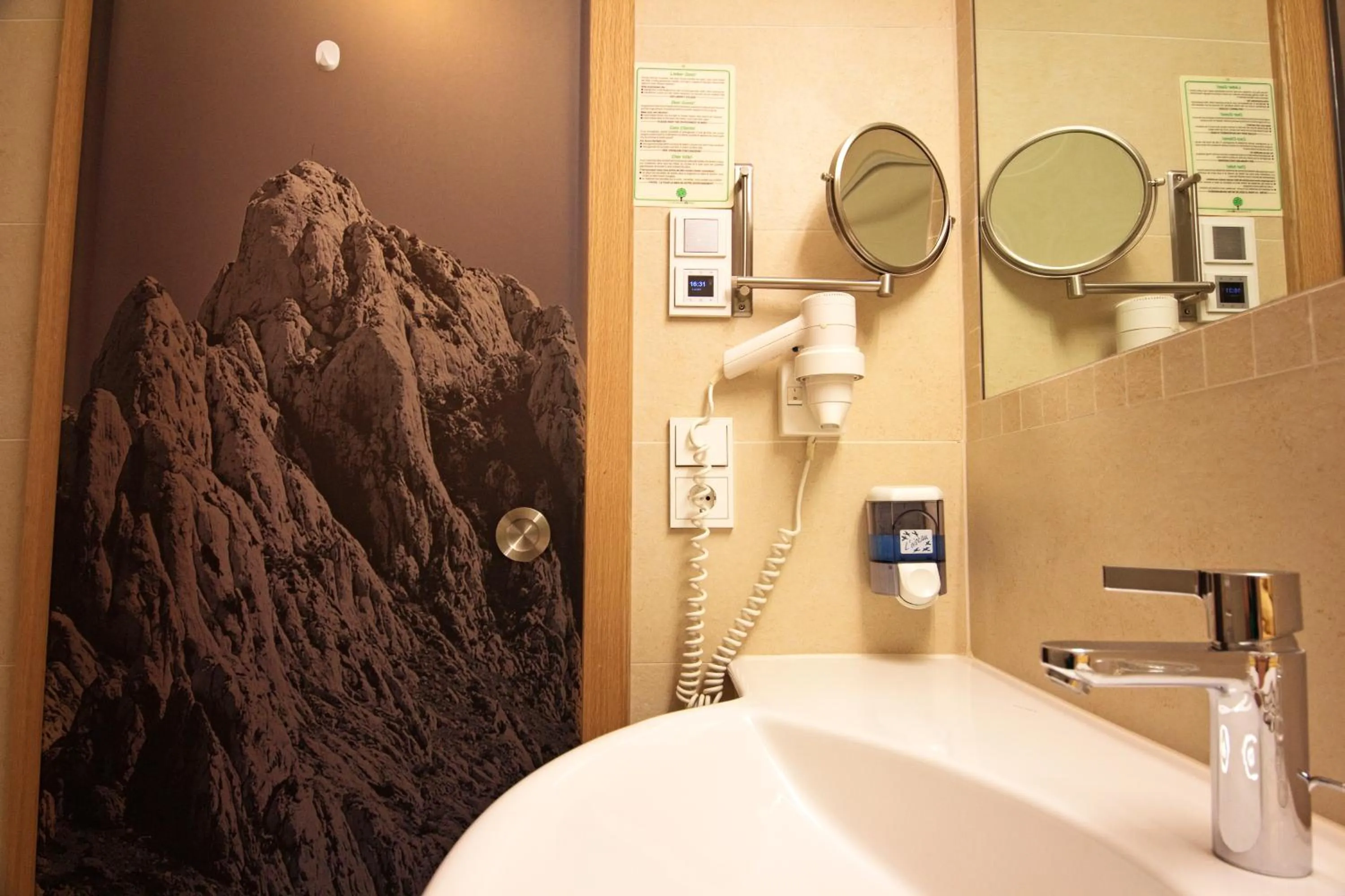Bathroom in Hotel Garni Entstrasser