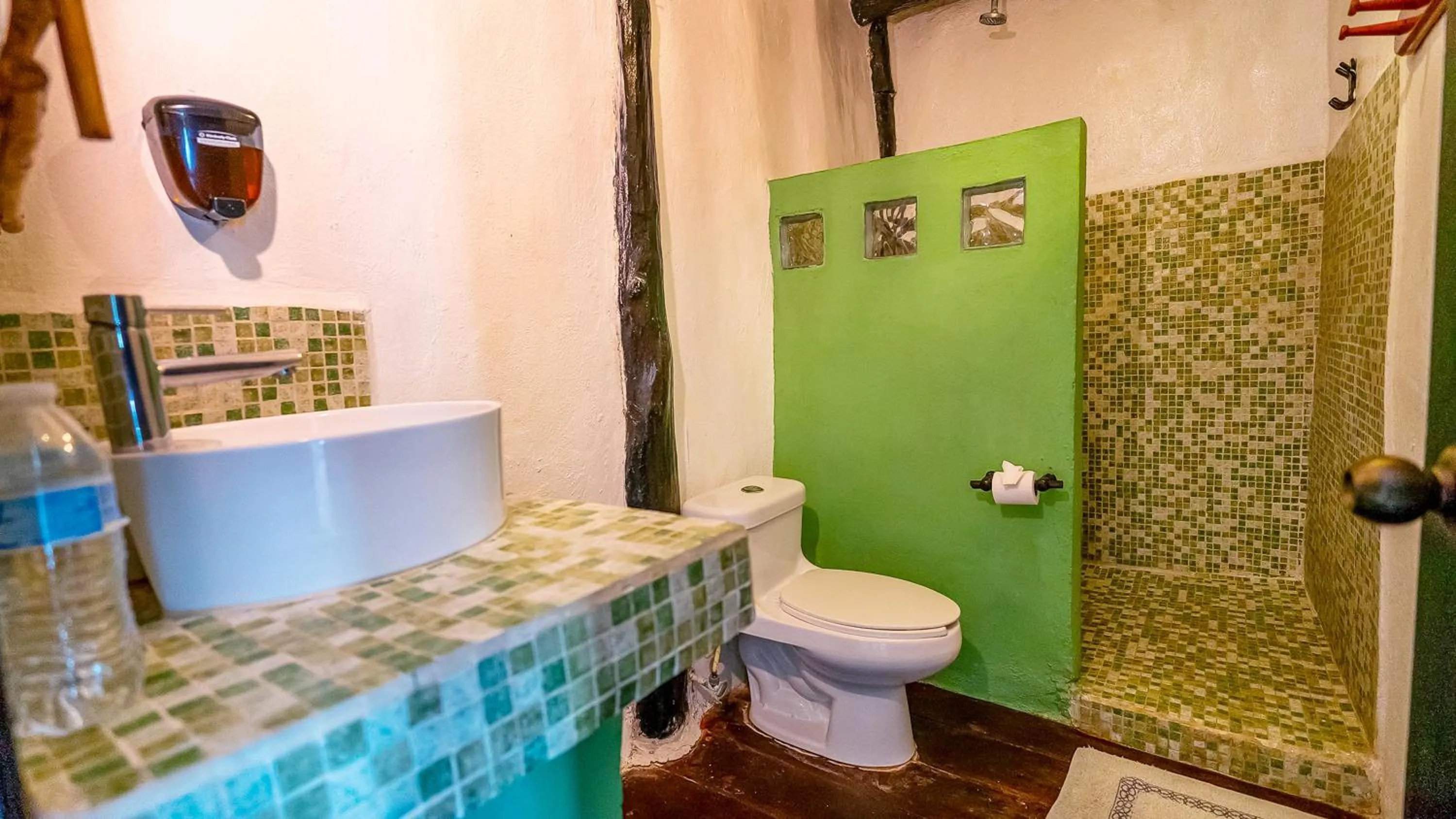 Shower in Chancabañita Tulum