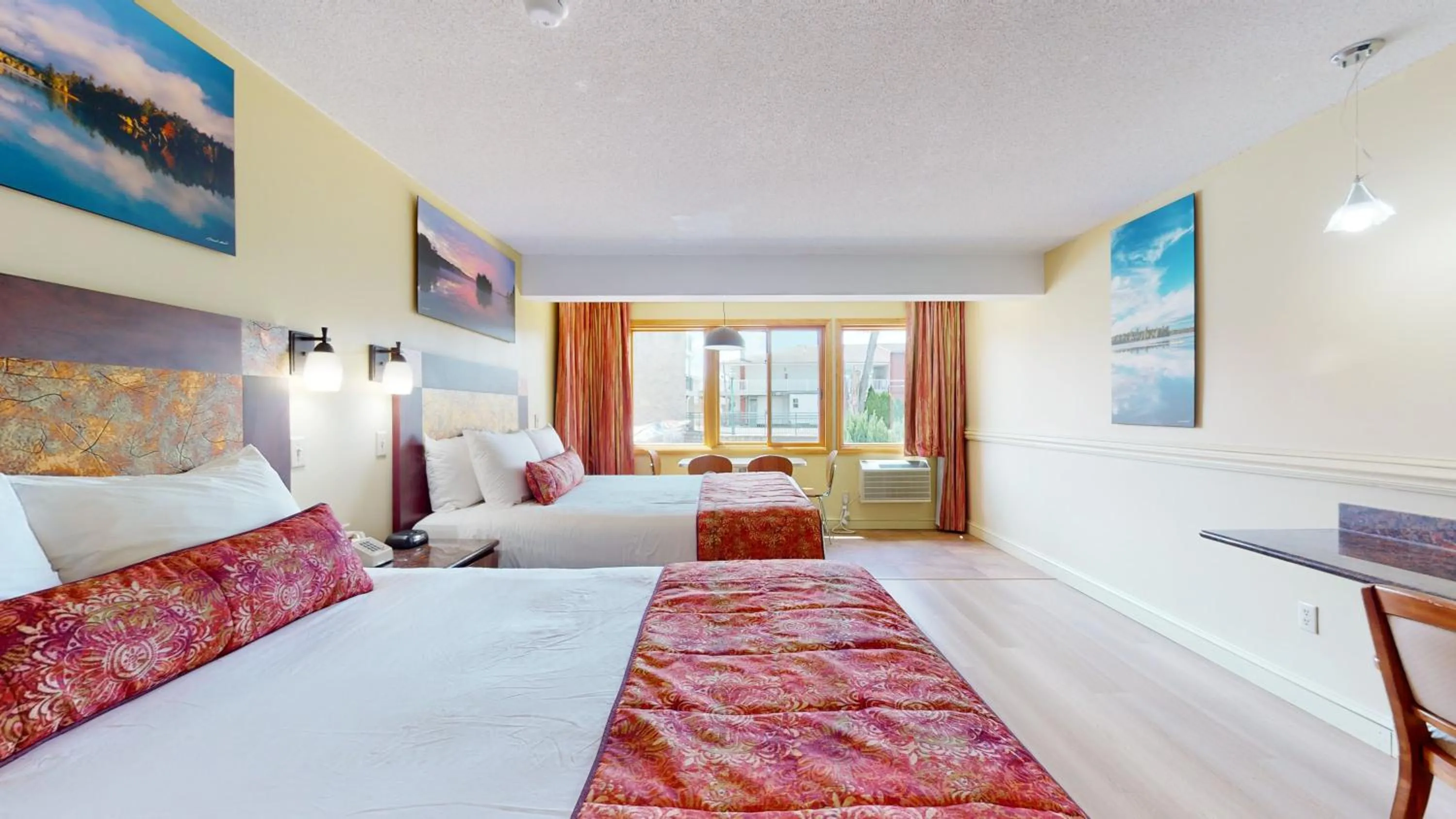 Bedroom, Bed in Surfside On The Lake