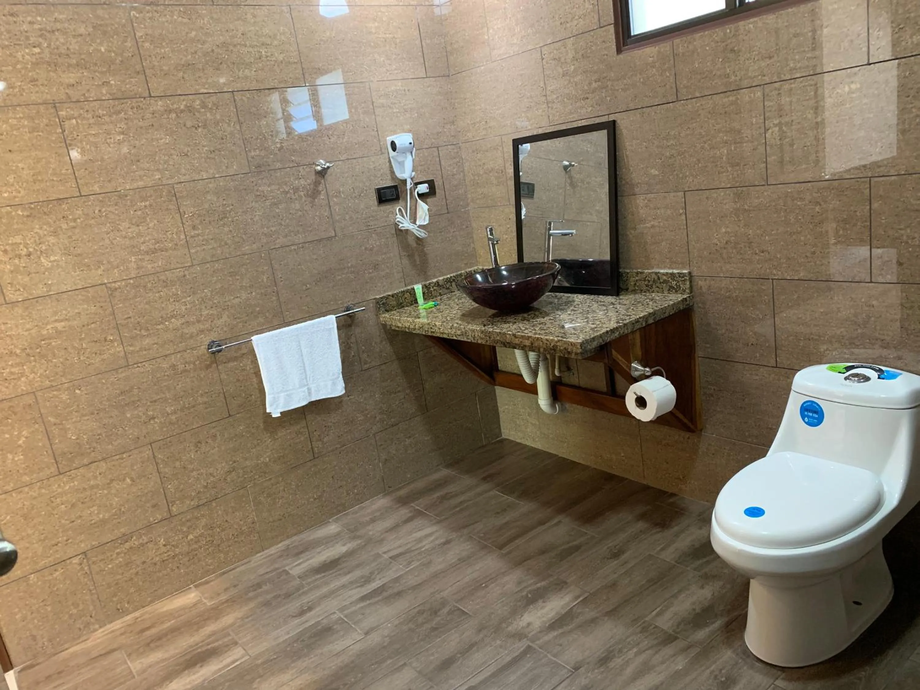 Bathroom in Hotel Manuel Antonio Park