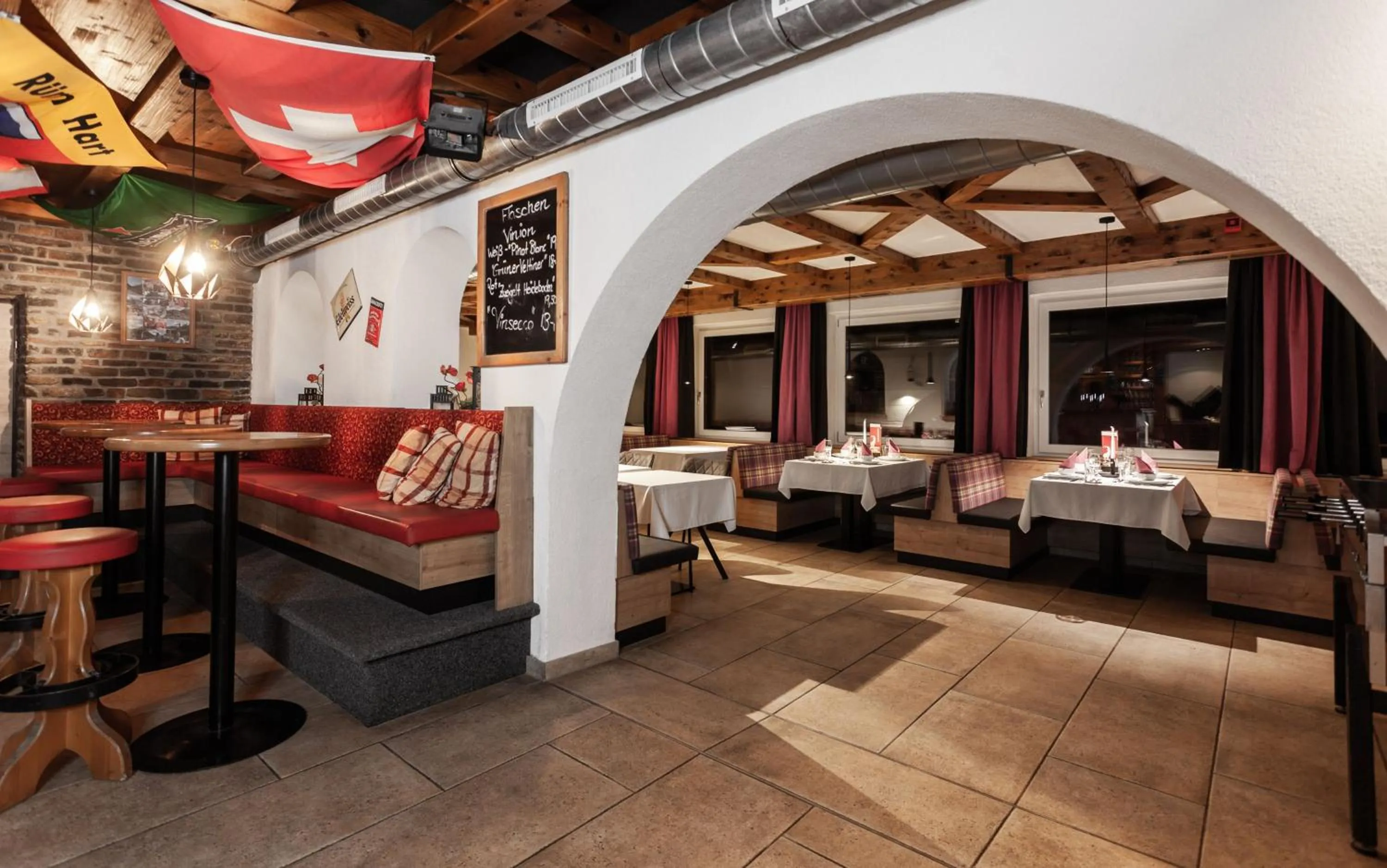 Restaurant/places to eat in first mountain Hotel Ötztal