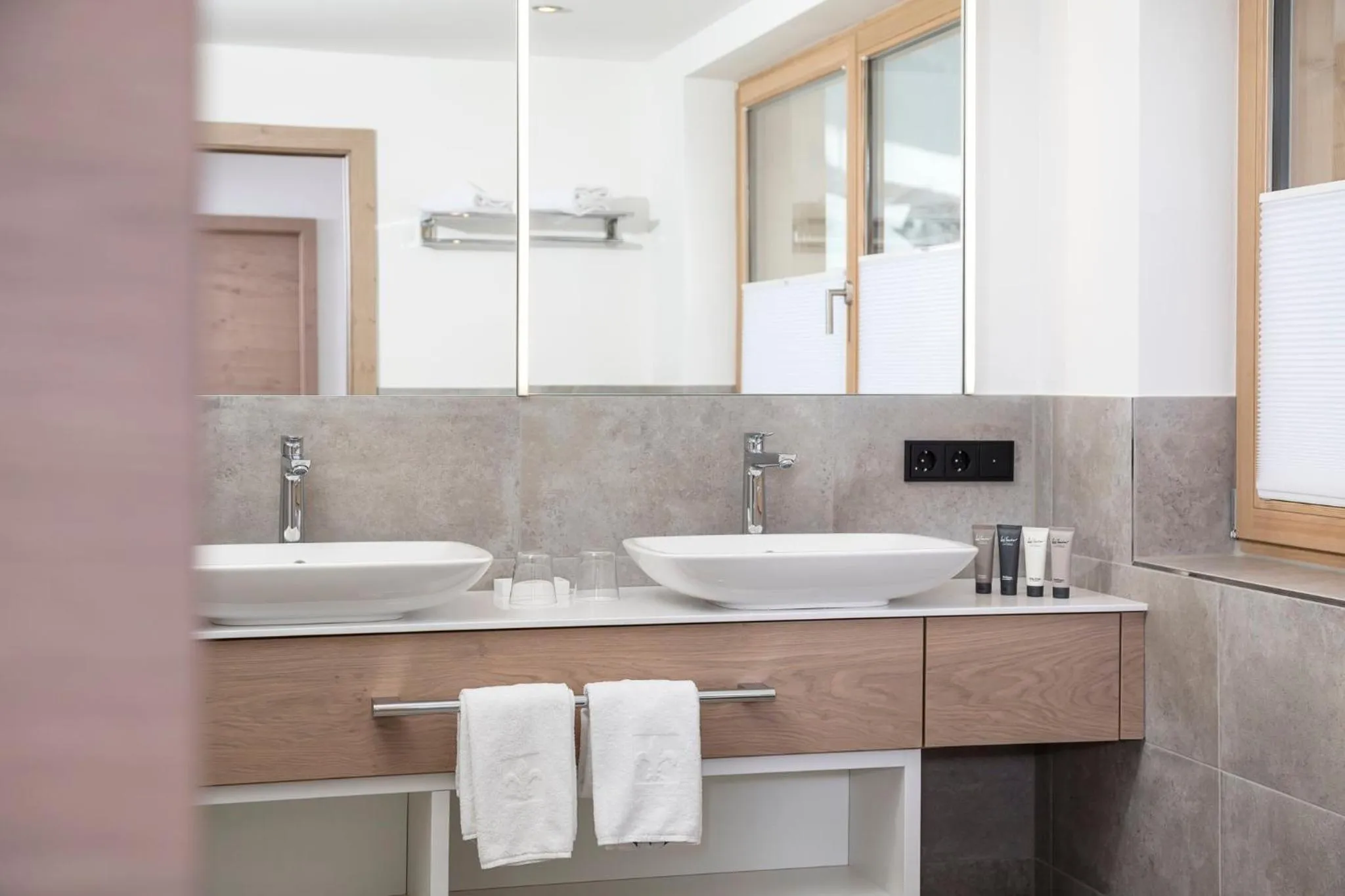 Bathroom in Das Hohe Salve Sportresort, 4 Sterne Superior