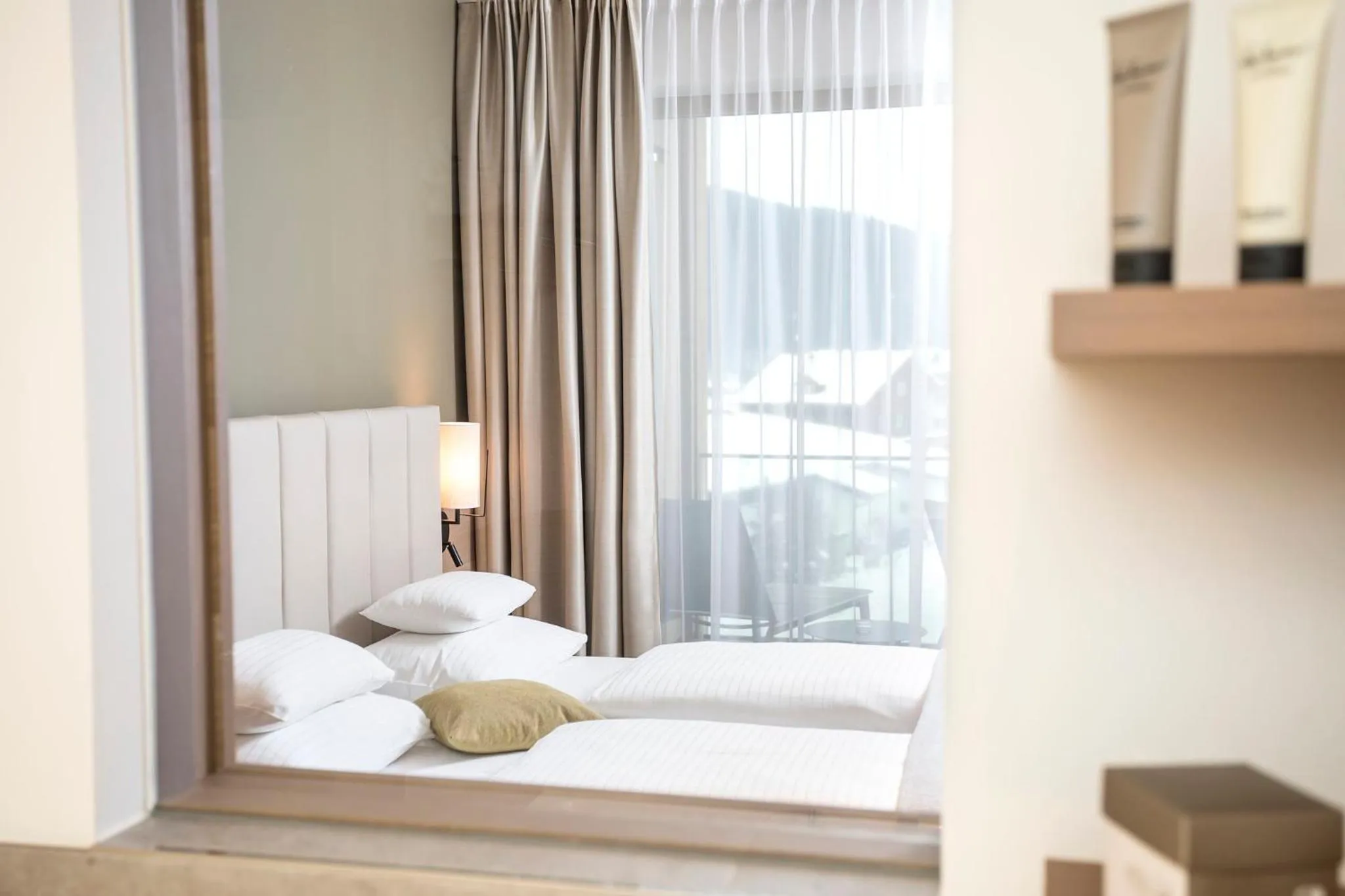 Bedroom, Bed in Das Hohe Salve Sportresort, 4 Sterne Superior