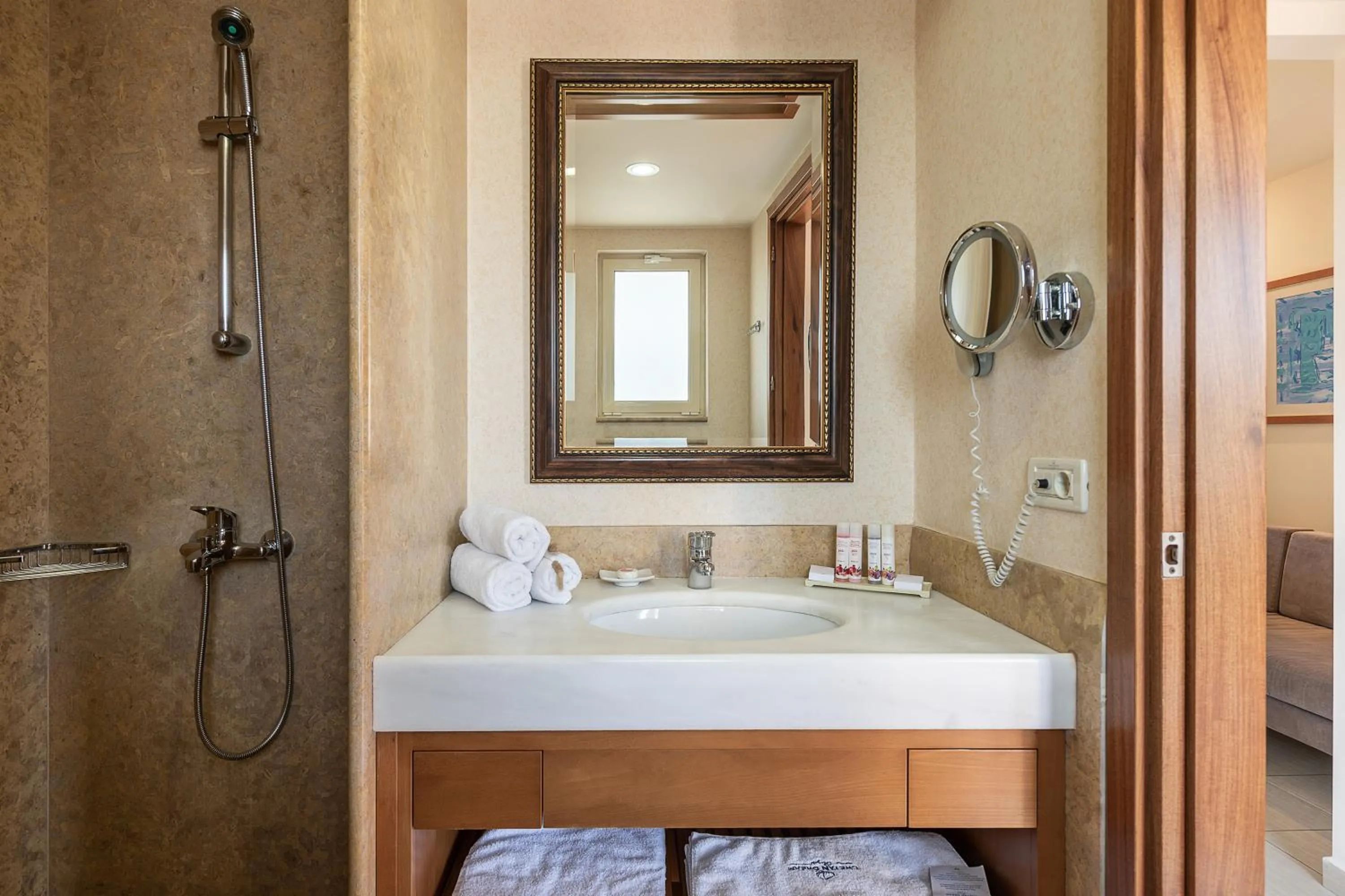 Shower in Cretan Dream Resort & Spa