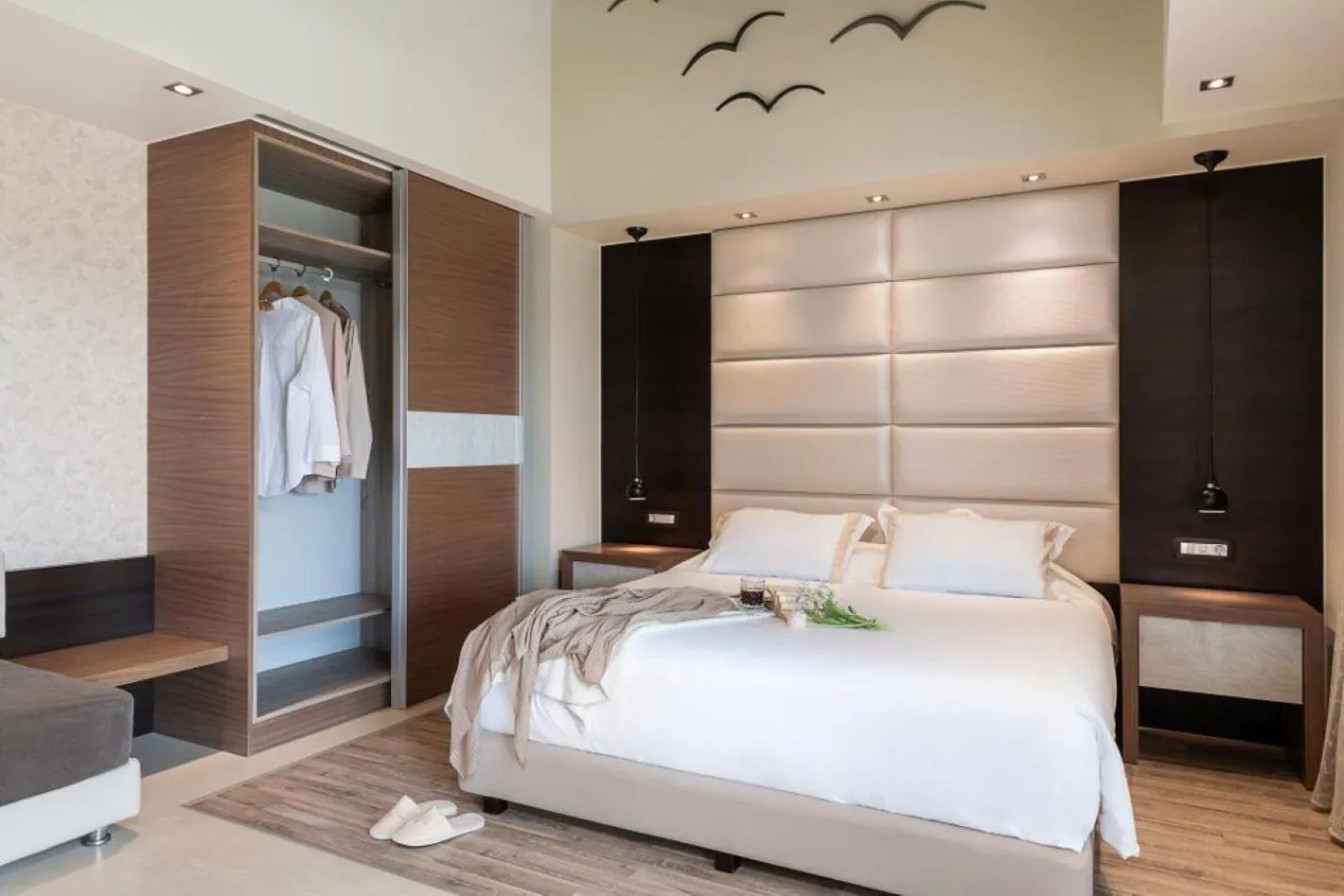 Bed in Cretan Dream Resort & Spa