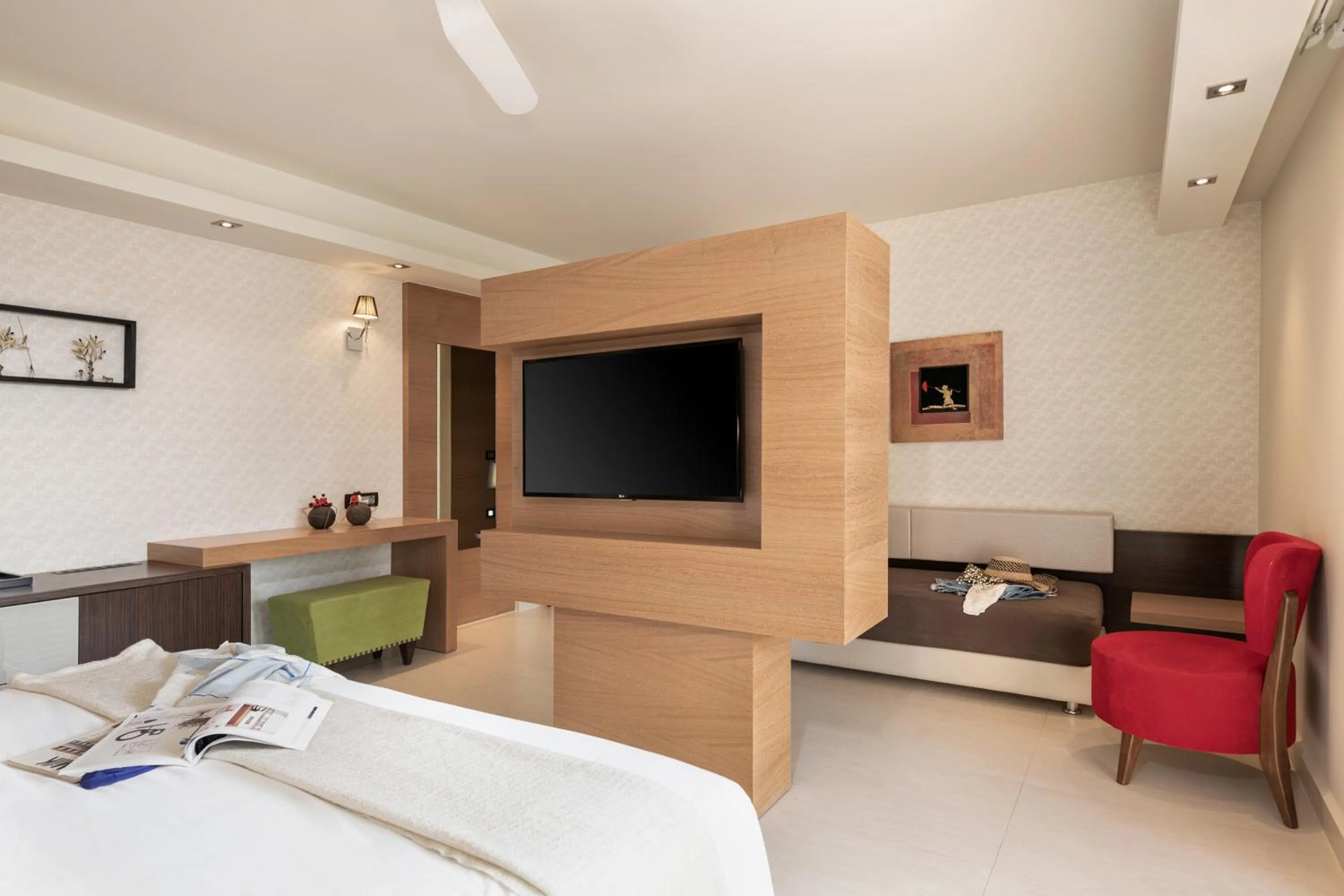 TV and multimedia, Bed in Cretan Dream Resort & Spa