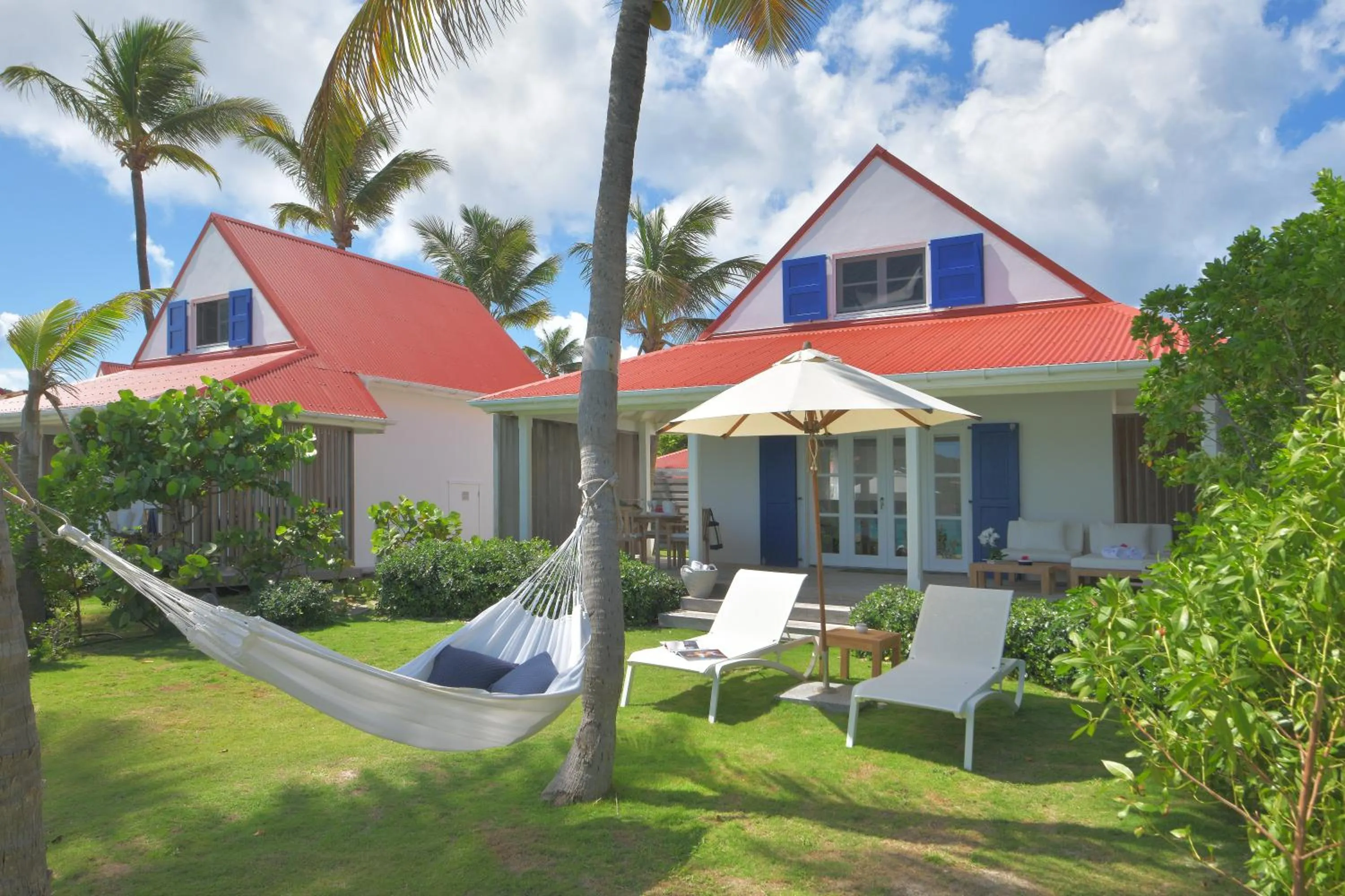 Property building in Les Ilets De La Plage