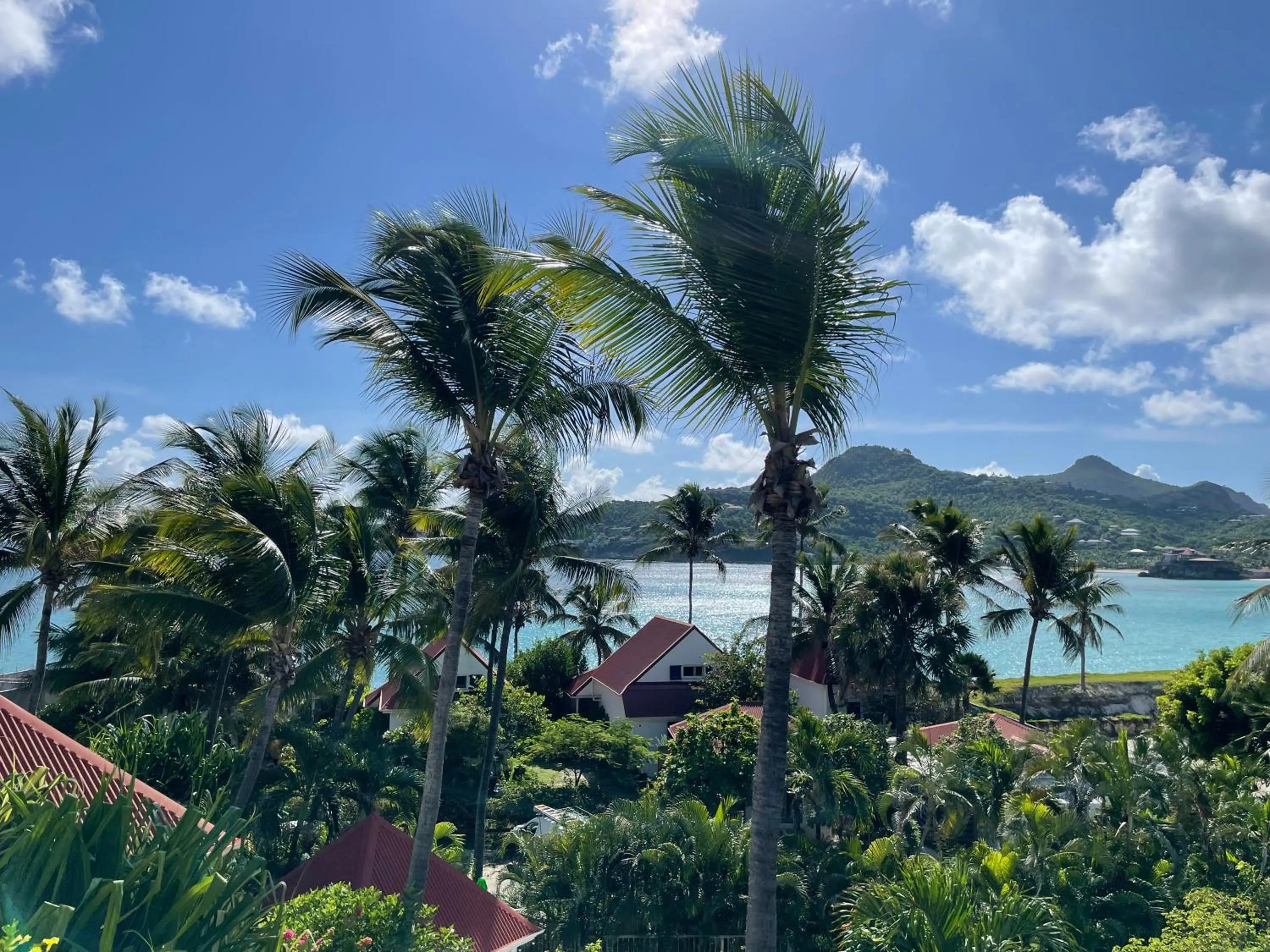 Property building in Les Ilets De La Plage