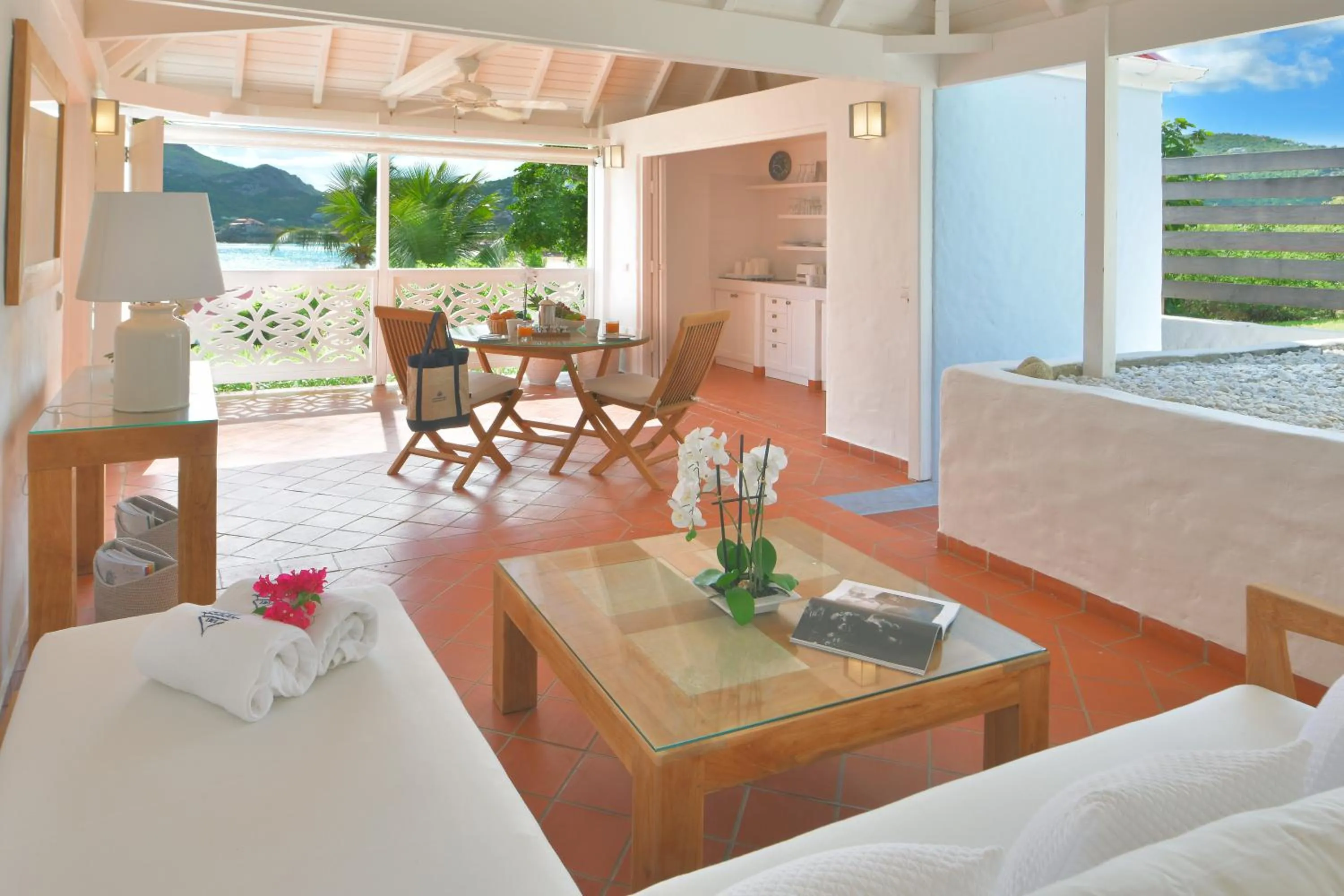 Patio, Bed in Les Ilets De La Plage