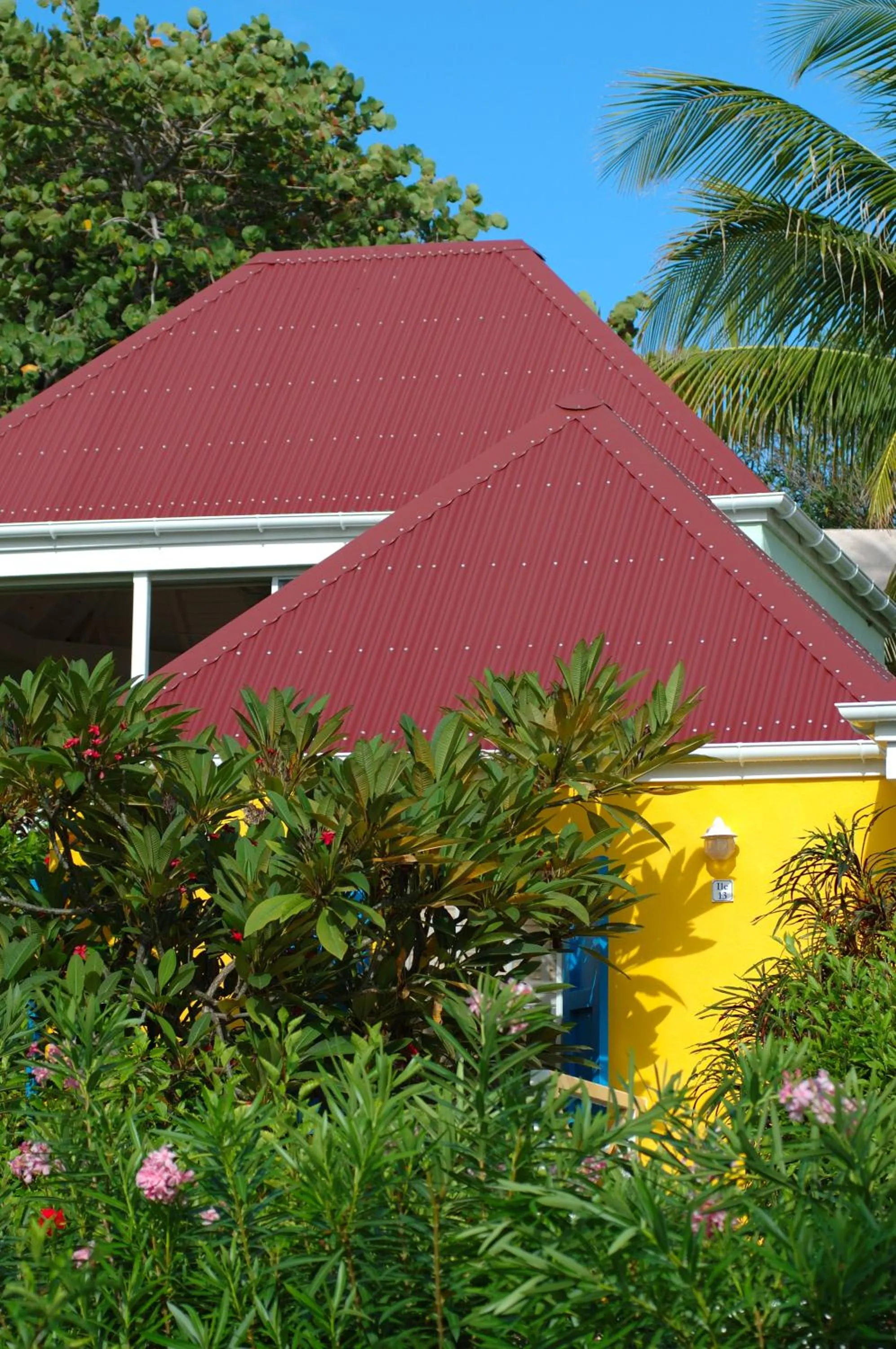 Facade/entrance in Les Ilets De La Plage