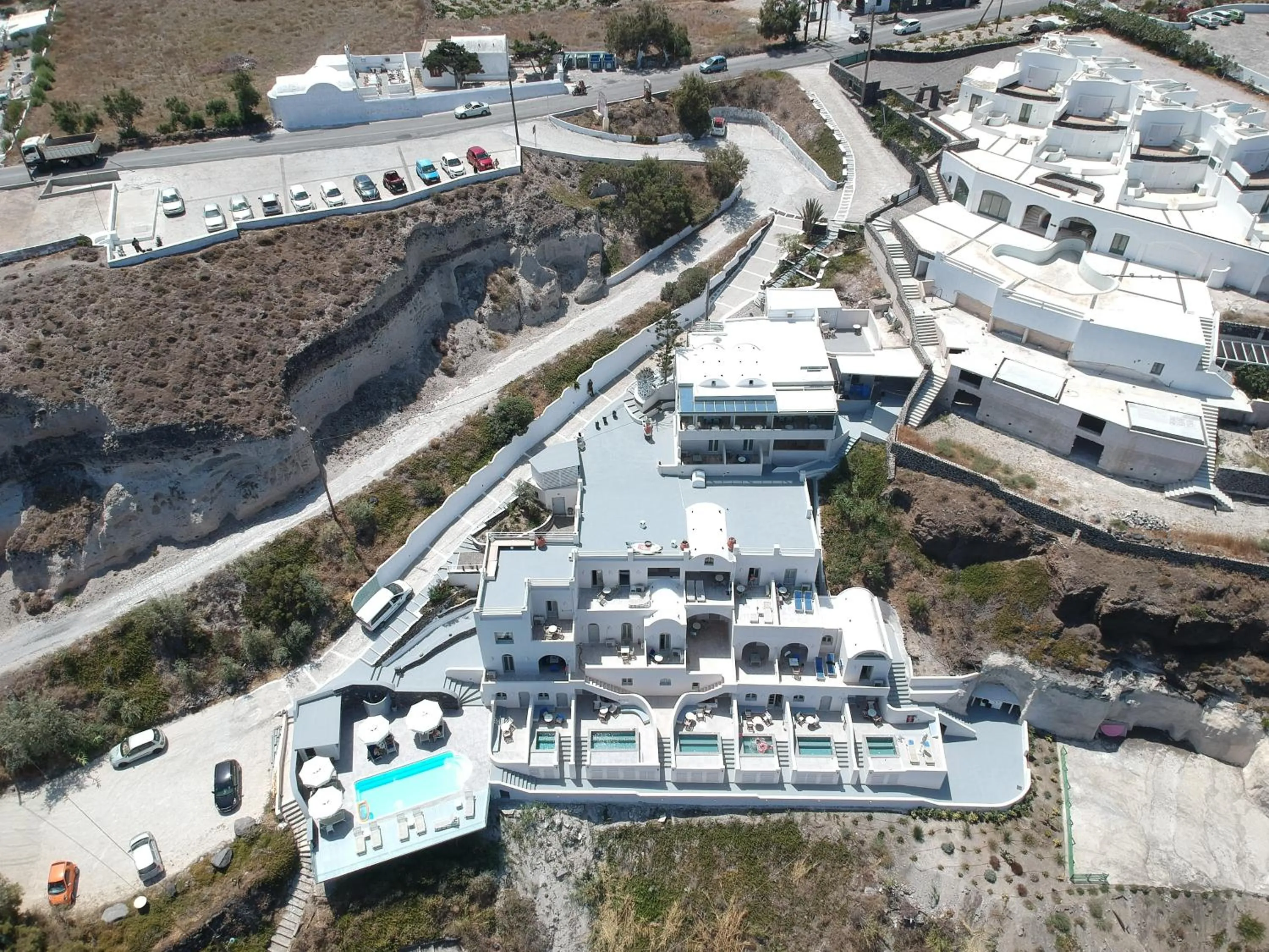 Property building in Kokkinos Villas