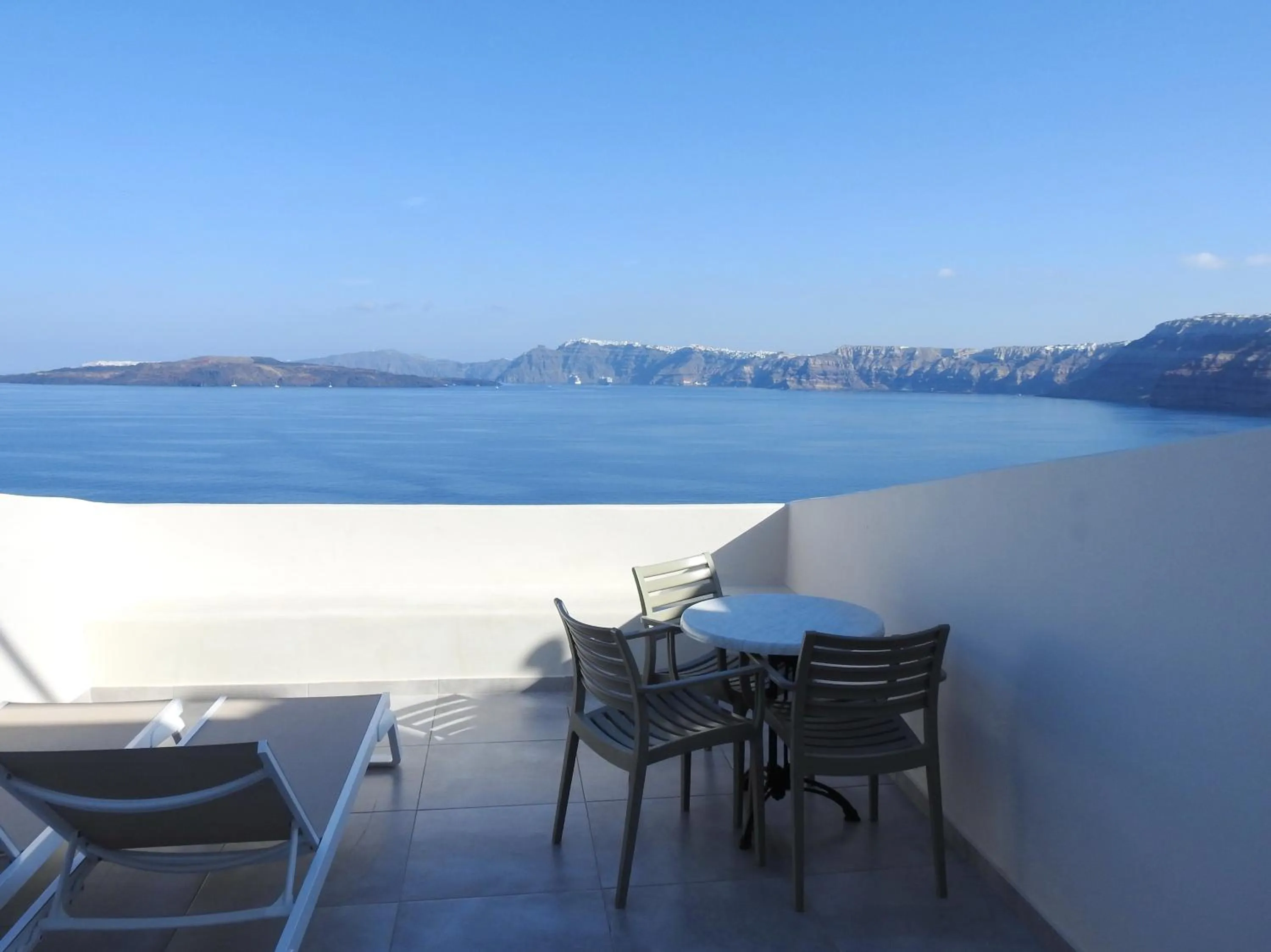 Patio in Kokkinos Villas