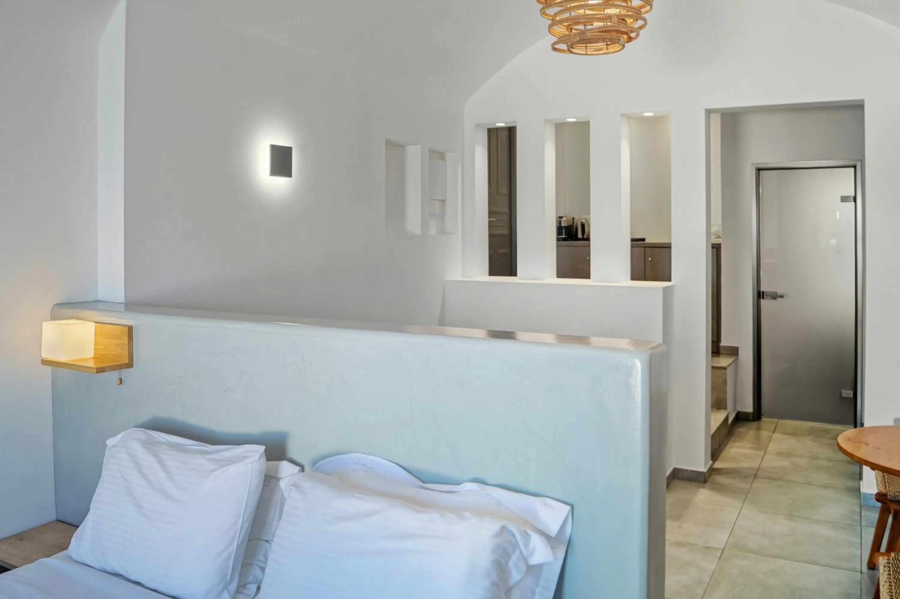 Photo of the whole room, Bed in Kokkinos Villas