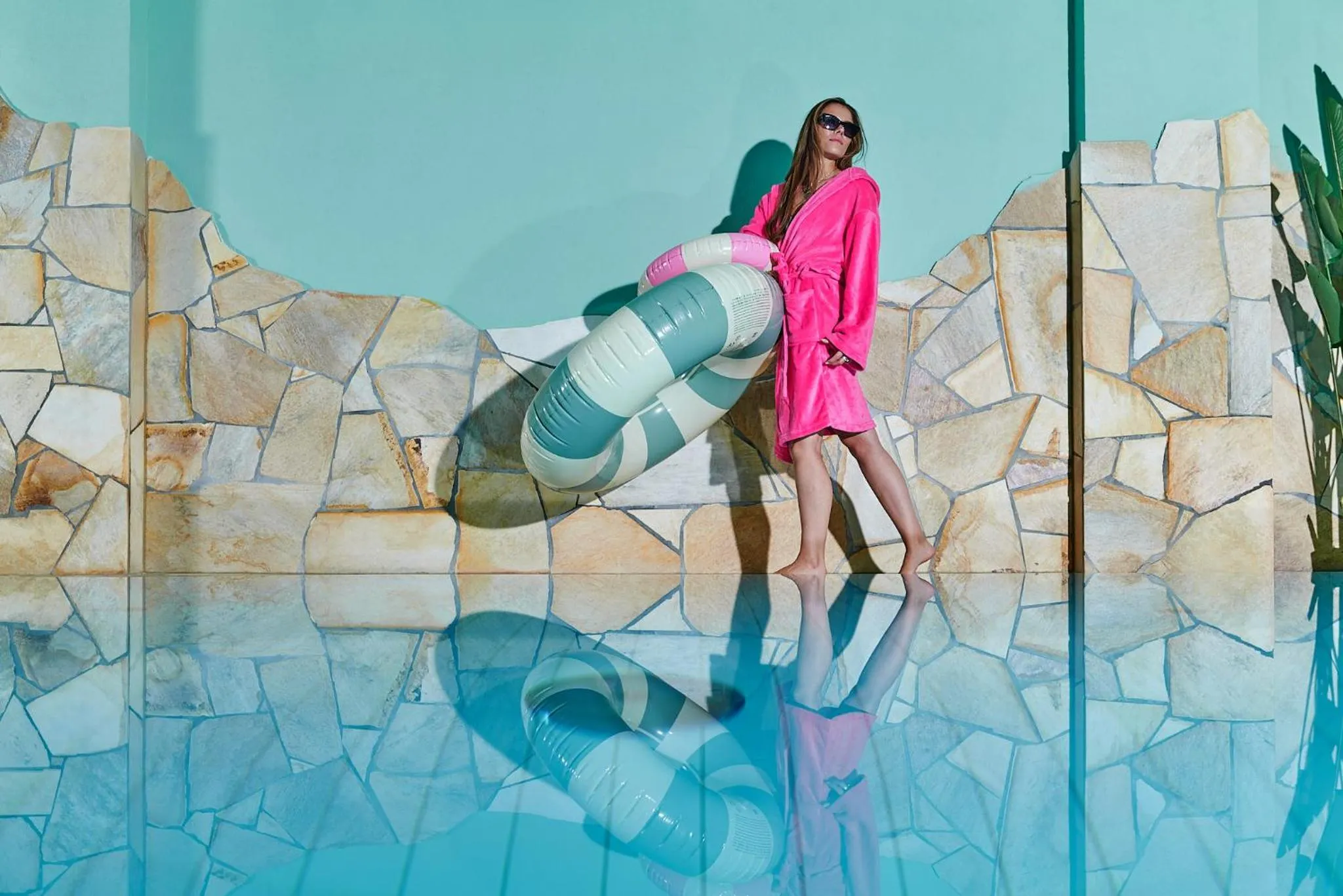 Swimming pool in carpe solem KAPOOM - Last Chance! Nur noch bis 27 April 2025