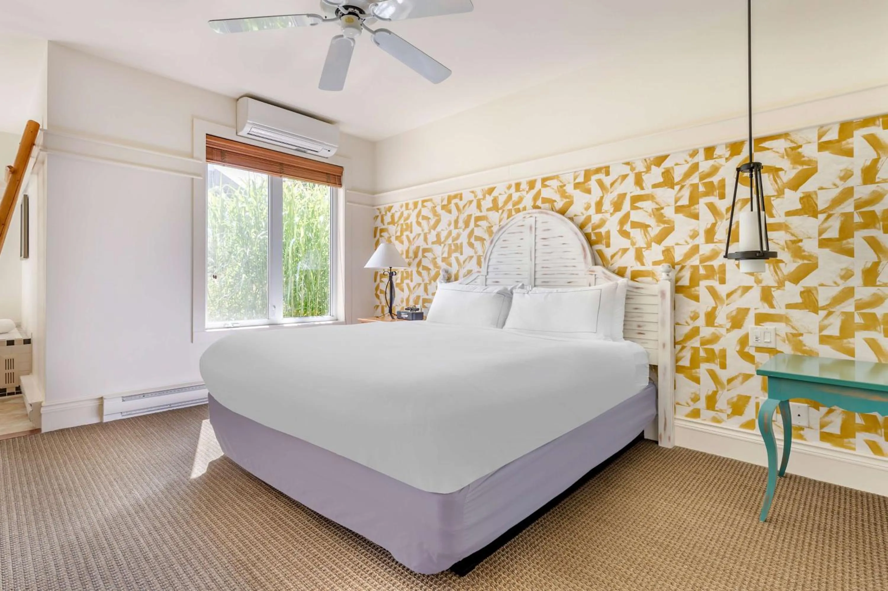 Bed in Hilton Grand Vacations Club Tremblant Canada