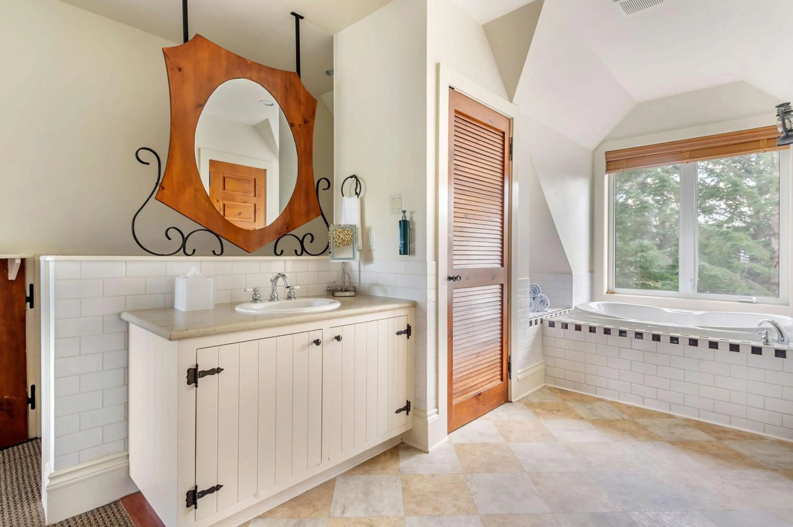 Bathroom in Hilton Grand Vacations Club Tremblant Canada