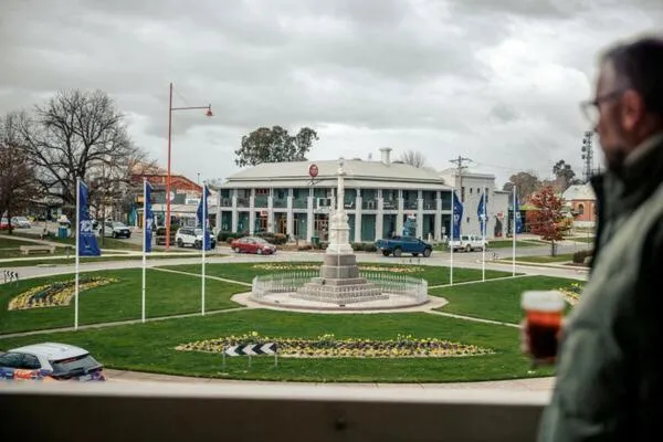 Property building in Delatite Hotel