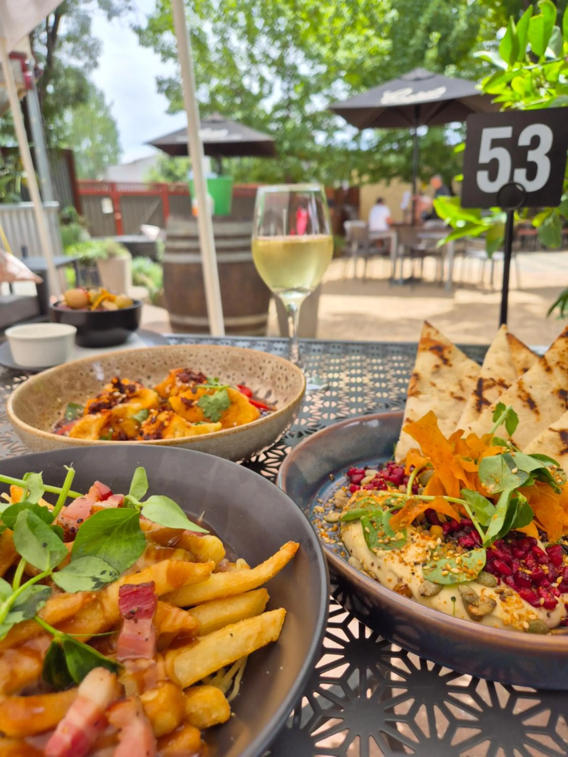 Restaurant/places to eat in Delatite Hotel