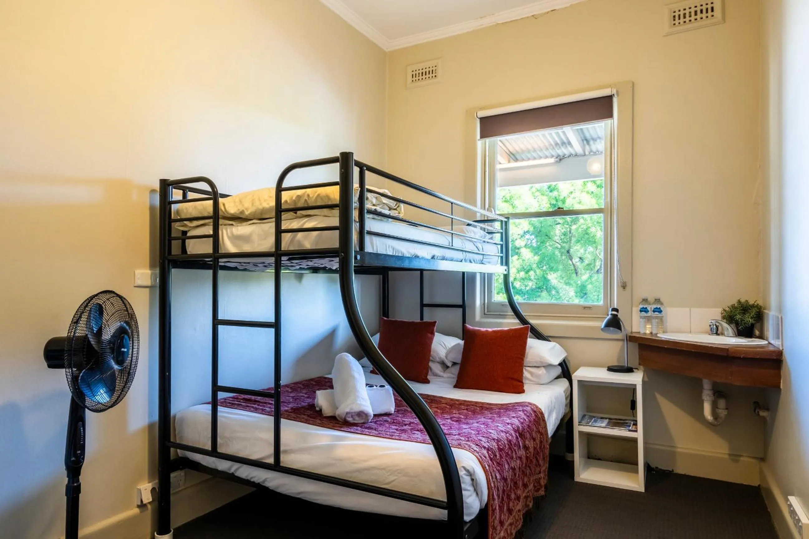 Bed in Delatite Hotel