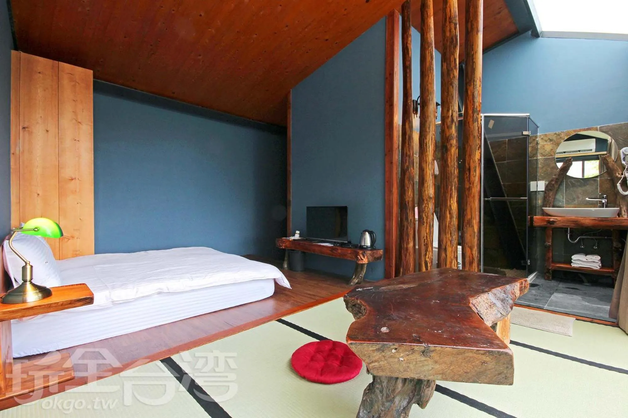 Bed in Yue Lake Backpackers