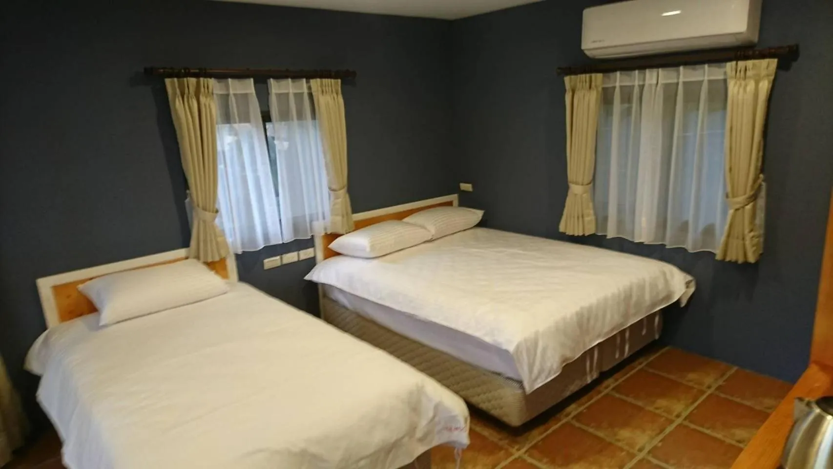 Bed in Yue Lake Backpackers